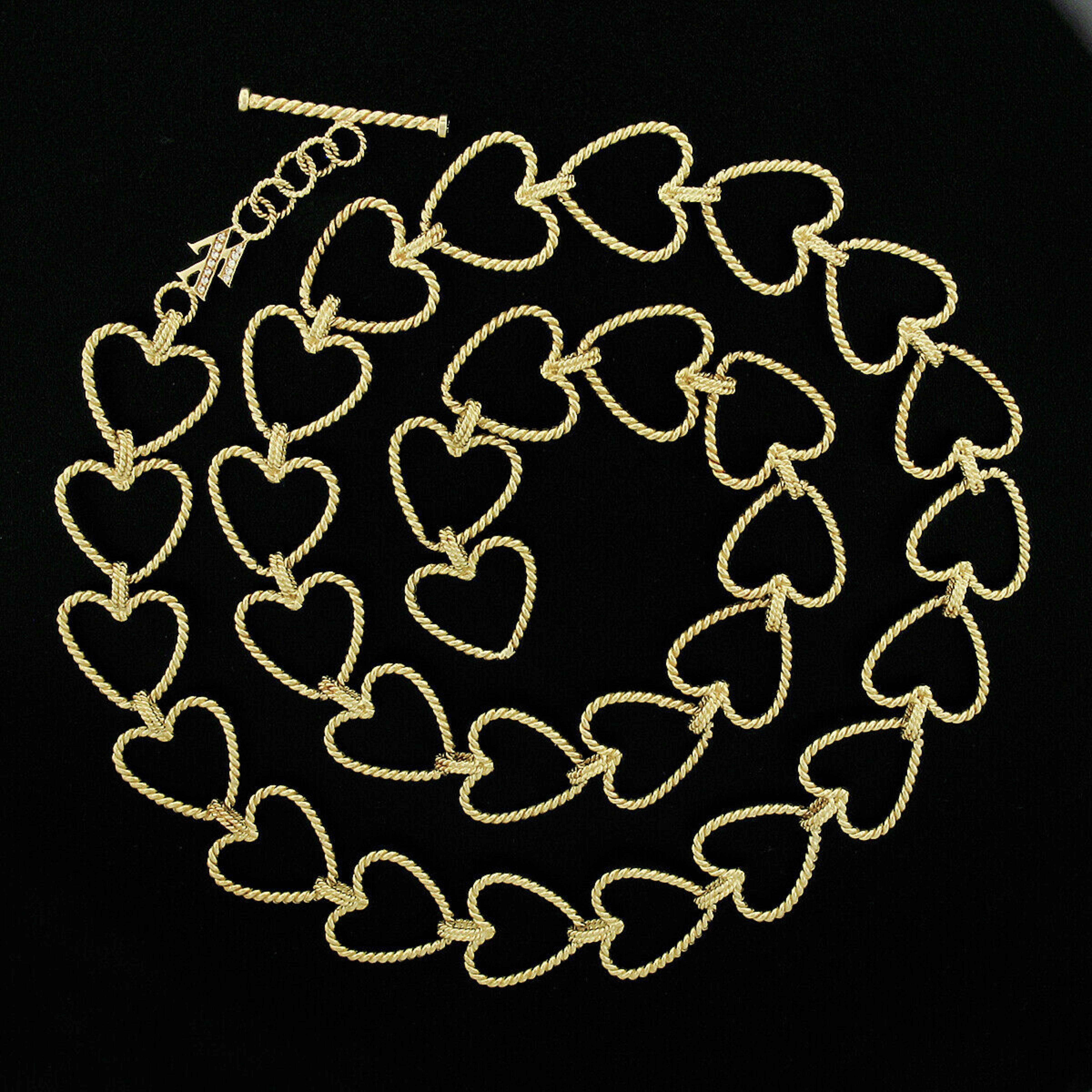 Round Cut Vera Wang 18K Gold Cable Open Heart Link Chain Necklace w/ Diamond Toggle Clasp