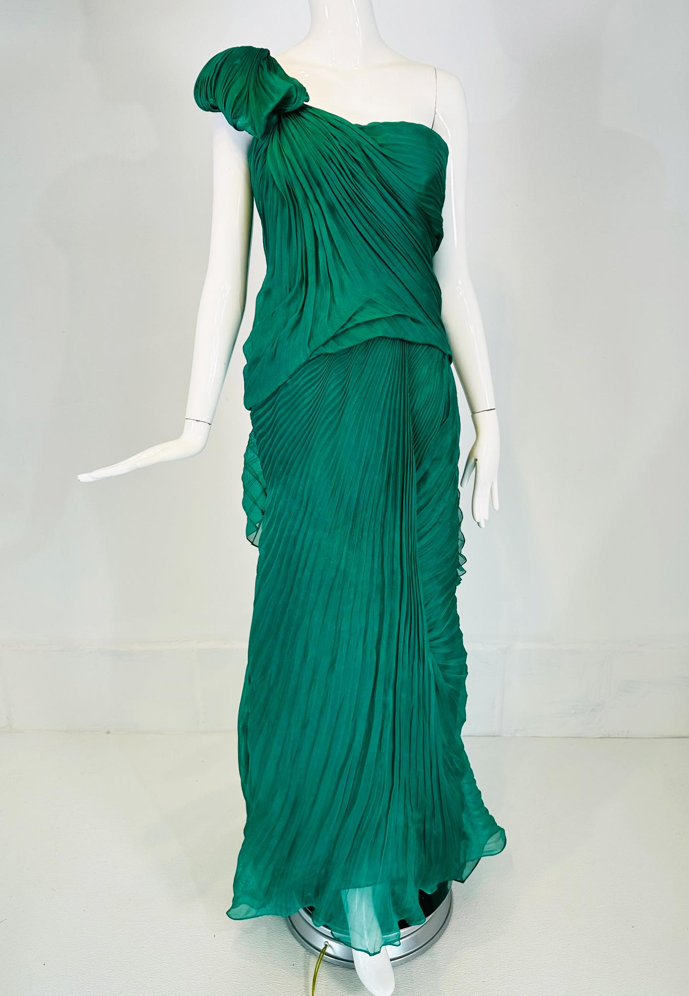 Vera Wang 2011 Emerald Green Silk One Shoulder Draped Pleated Gown with Train 10 For Sale 8