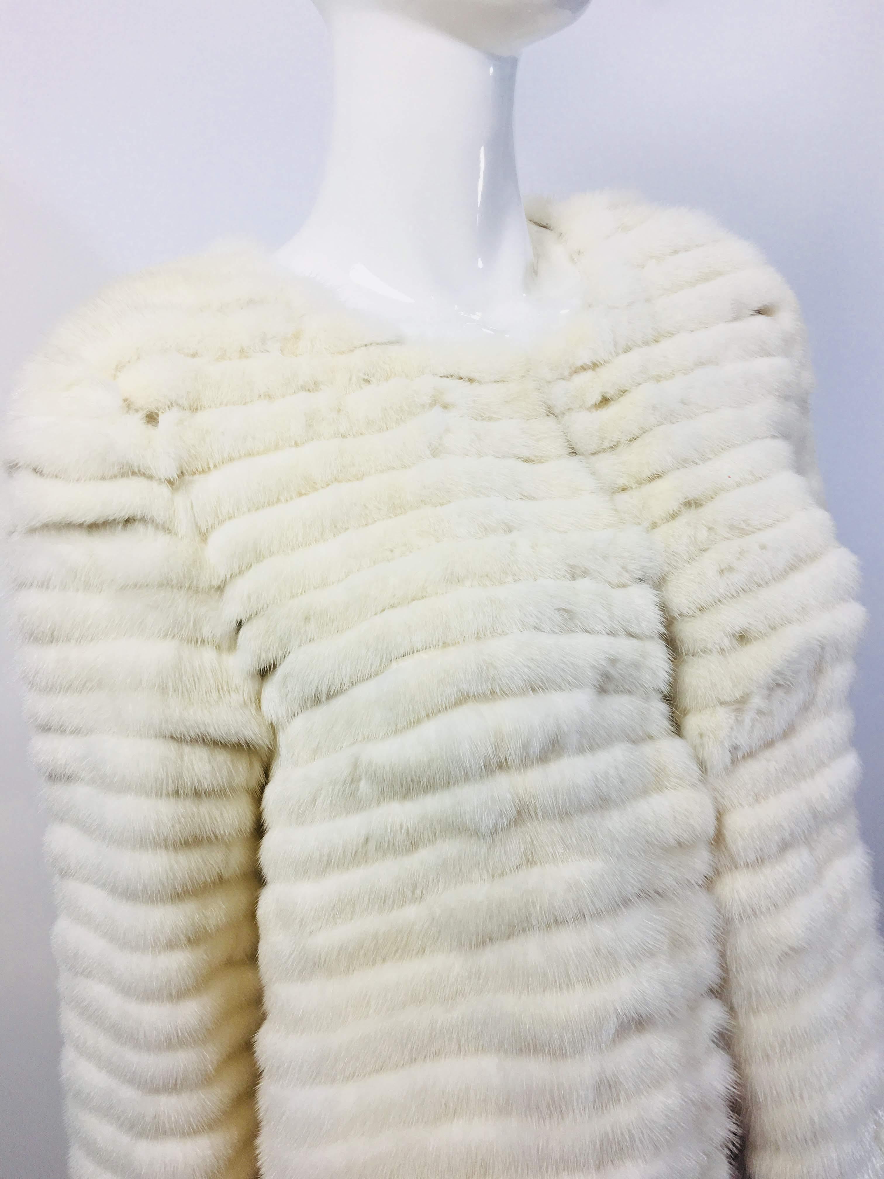 Vera Wang Collection Mink Open Front Coat  In Good Condition In Bridgehampton, NY