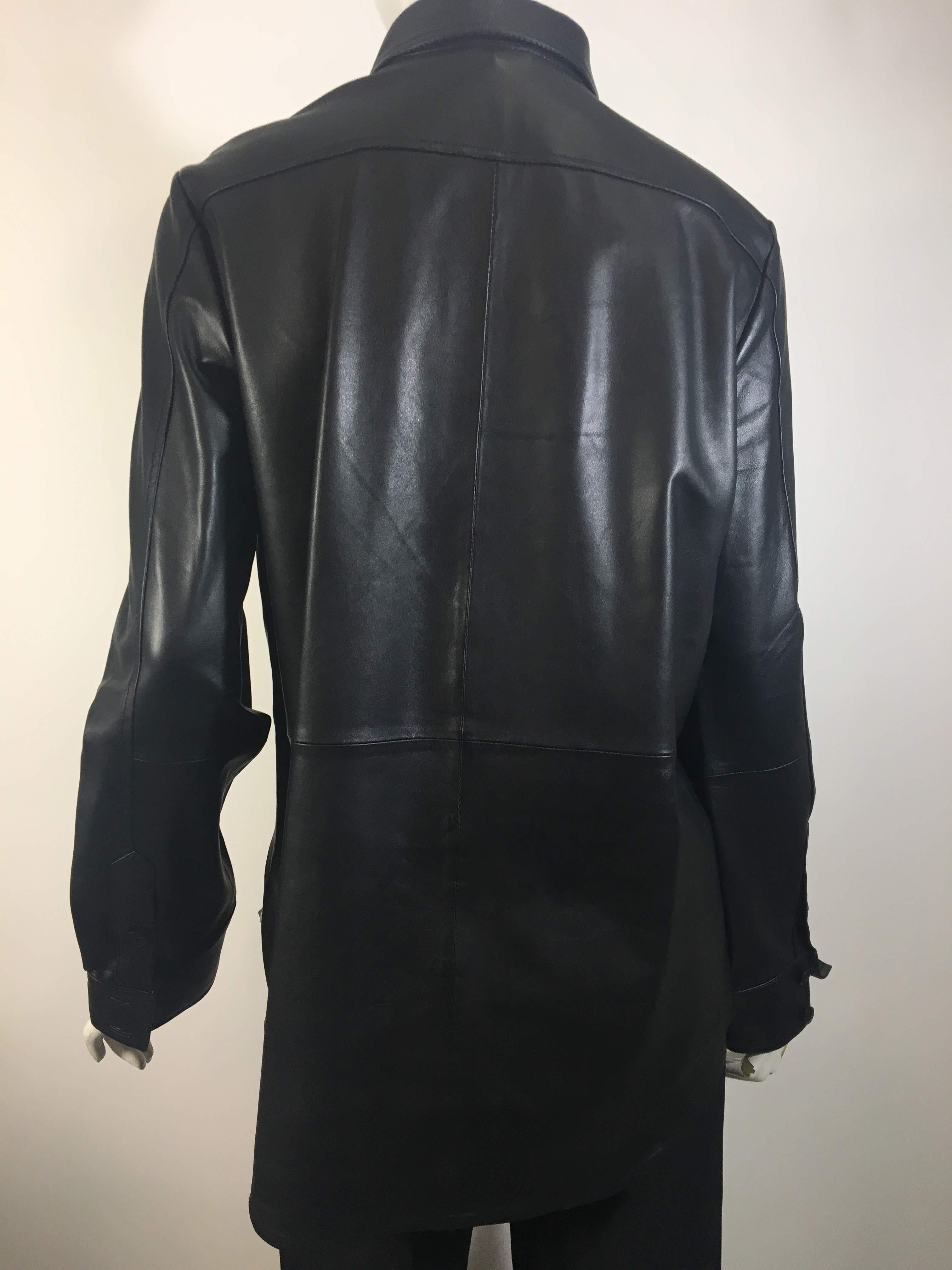 Vera Wang Collection Size 10 Leather Button Down In New Condition In Bridgehampton, NY