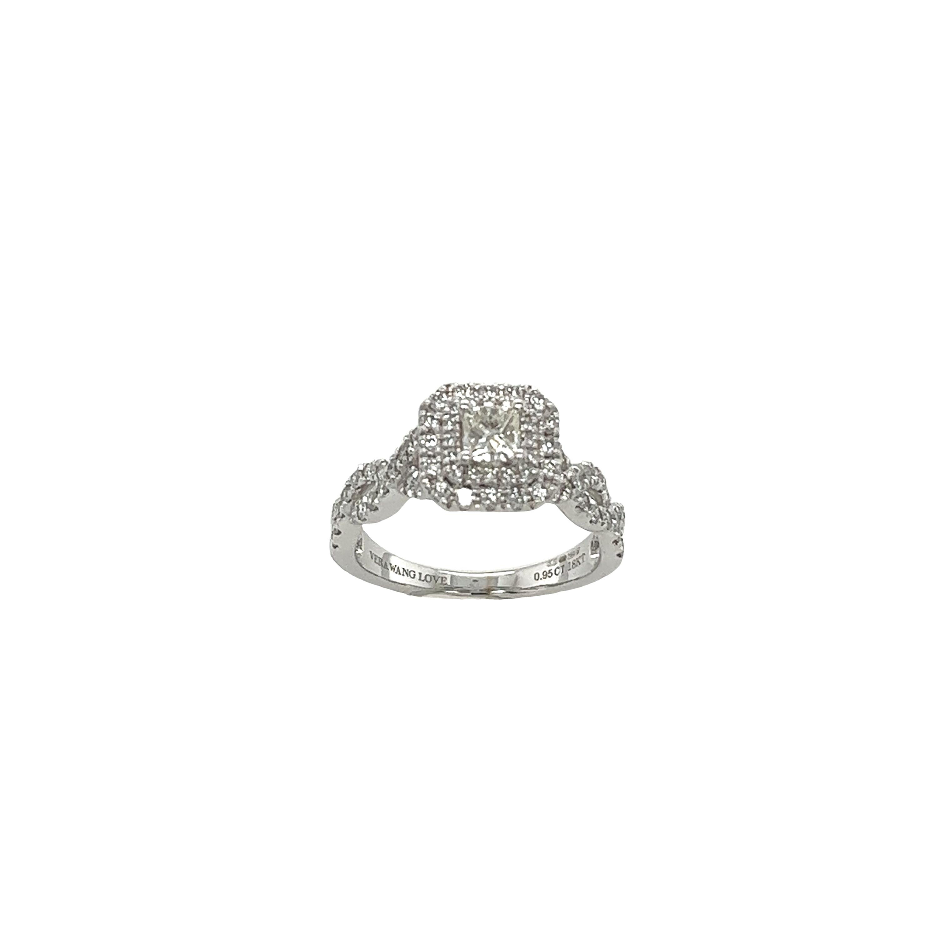Round Cut Vera Wang Diamond Cluster Engagement Ring Set With 0.95ct Natural Diamonds For Sale