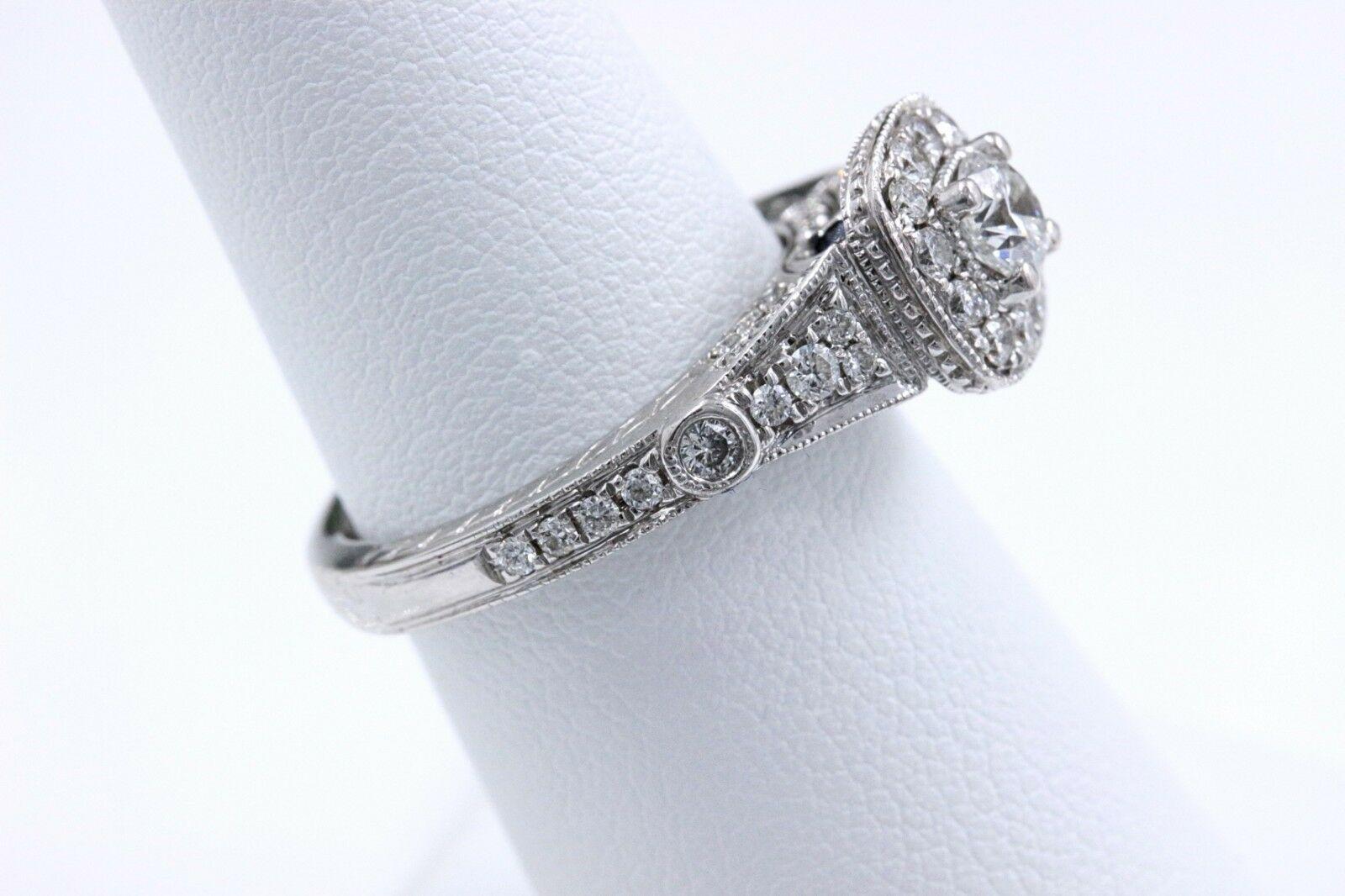Women's Vera Wang Diamond Engagement Ring Love Collection Round 1.25 Carat 14 Karat Gold For Sale