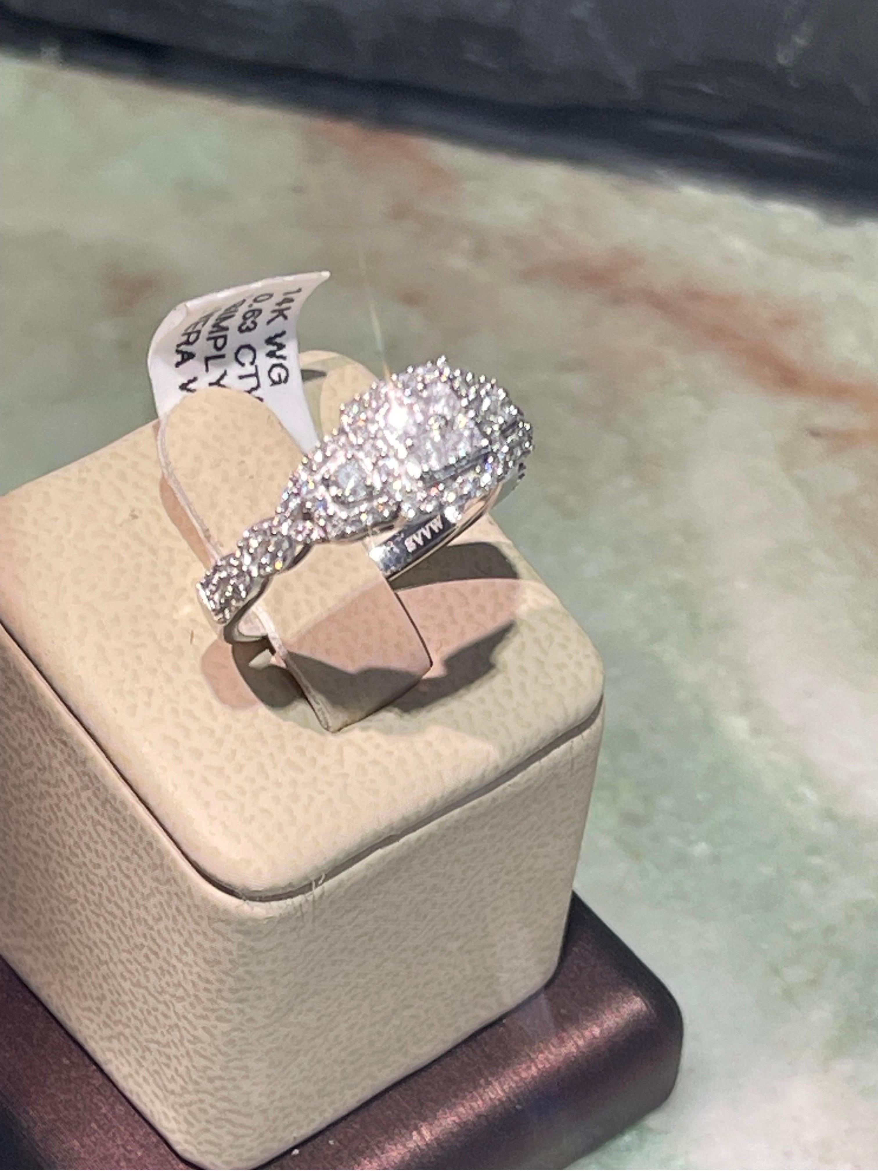 Princess Cut Vera Wang Diamond Ring In 14k For Sale