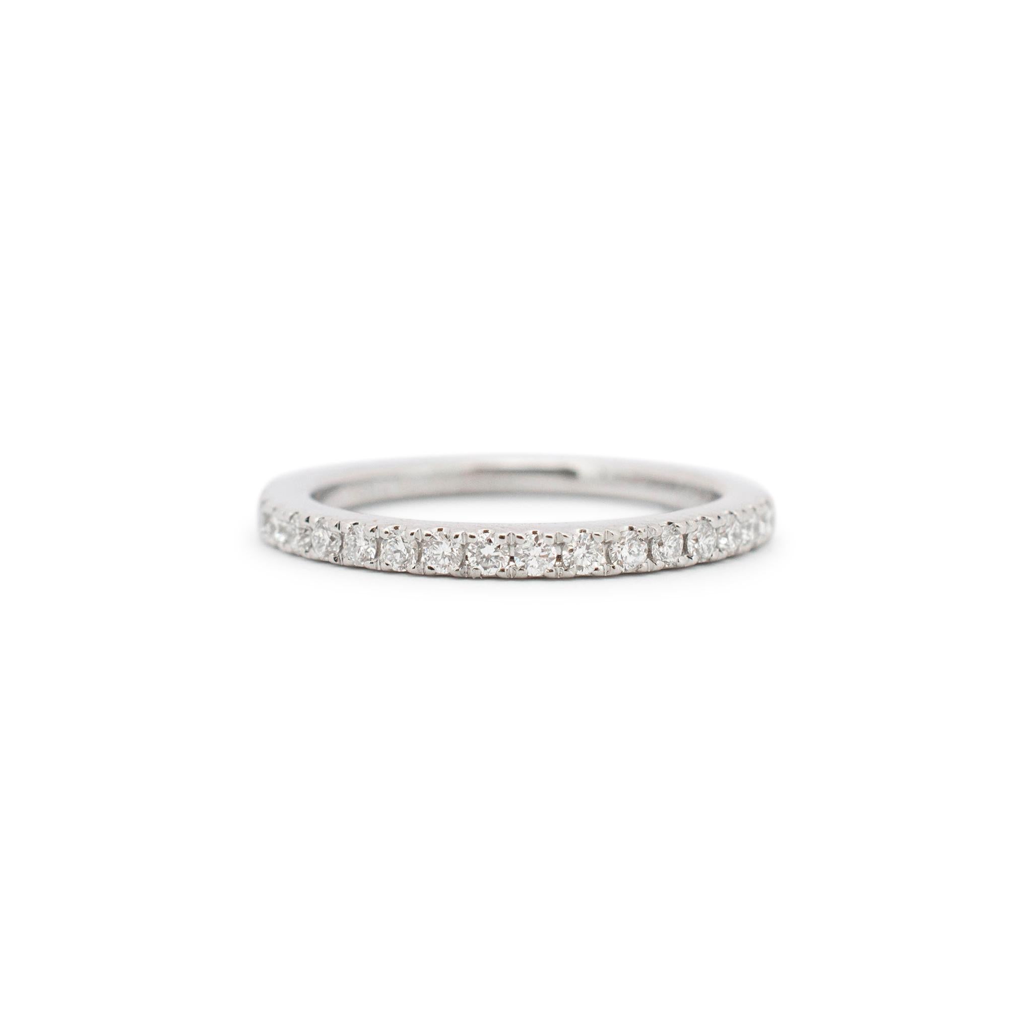 Vera Wang Love 14K White Gold Halo Diamond Engagement Ring Wedding Band  For Sale 2