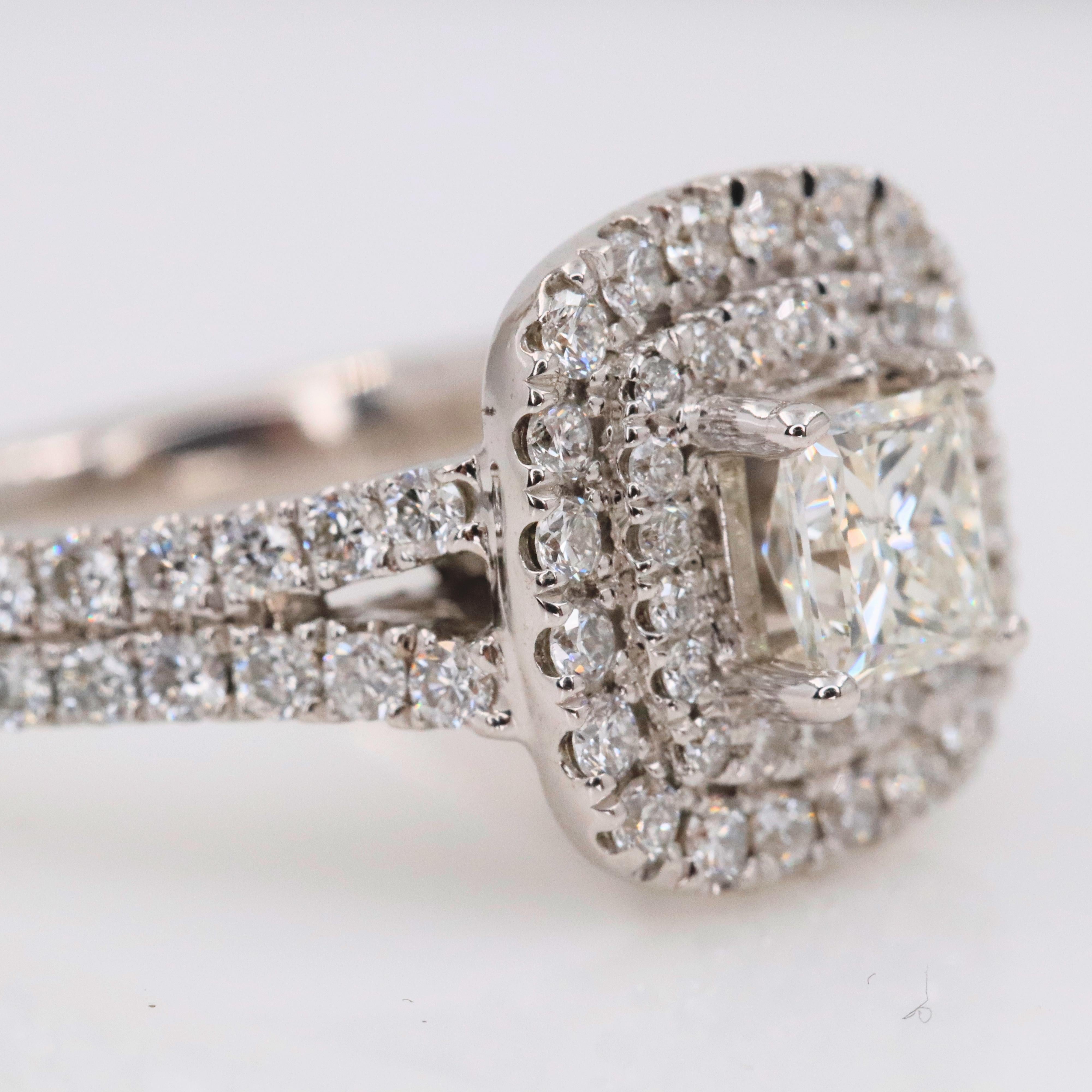 Women's or Men's Vera Wang Love Collection 1 1/2 Carat Princess Diamond Split Shank Ring