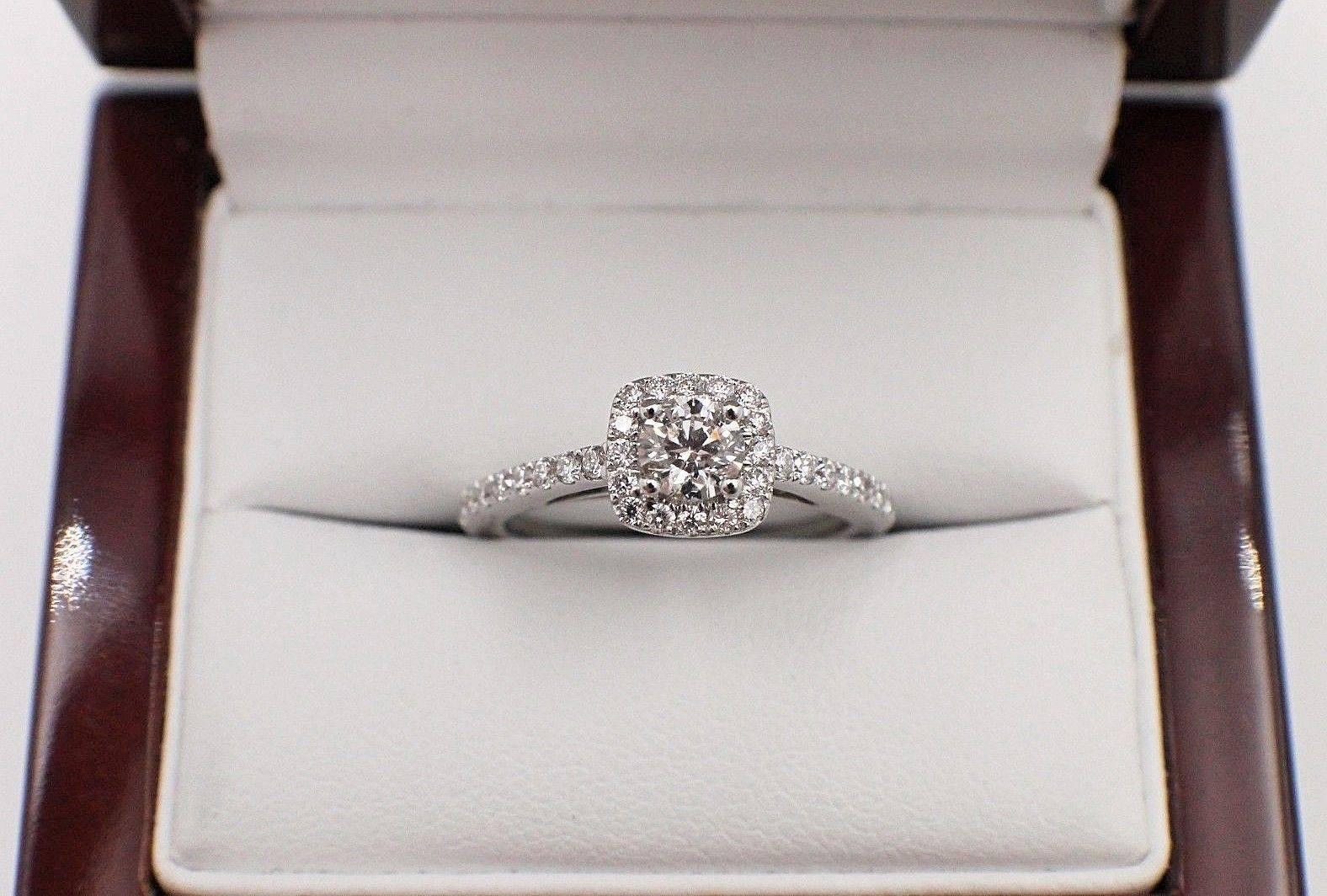 Vera Wang Love Diamond Engagement Ring 3/4 Carat in 14 Karat White Gold For Sale 4