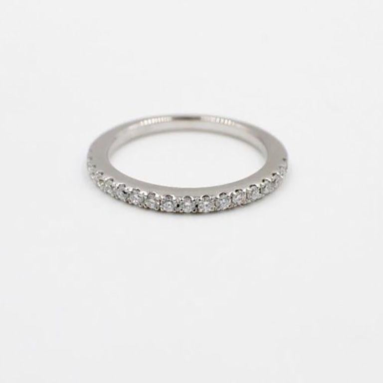 VERA WANG LOVE BRIDAL COLLECTION
Style:  Diamond Wedding Band
Metal:  14KT White Gold
Size:  5 - Sizable
Width:  1.6 MM
Diamond Shape:  Round Brilliant
Diamond Color & Clarity:  I / SI2
Hallmark:  LOVE VERA WANG 14K
Includes:  Elegant Ring