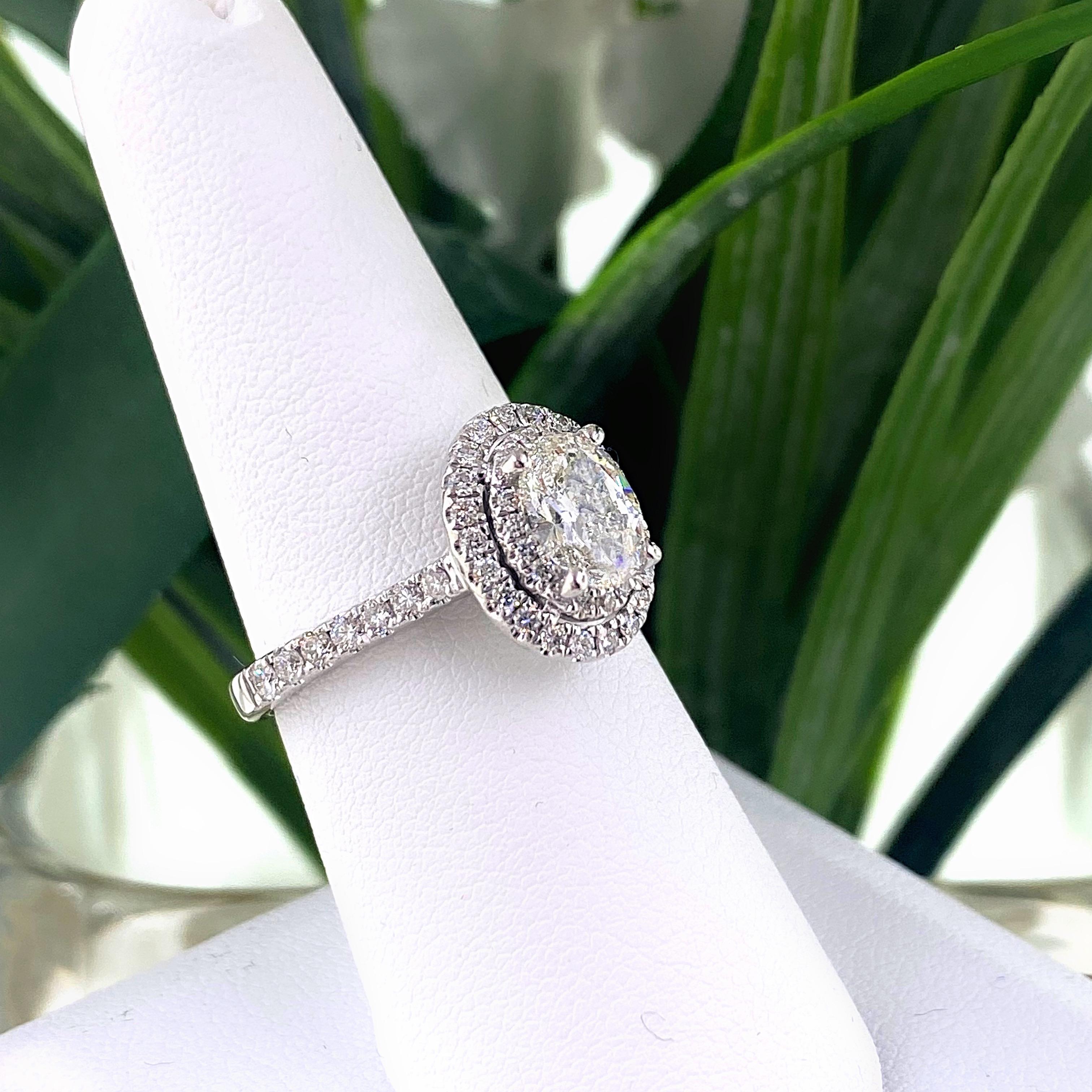 vera wang halo engagement ring