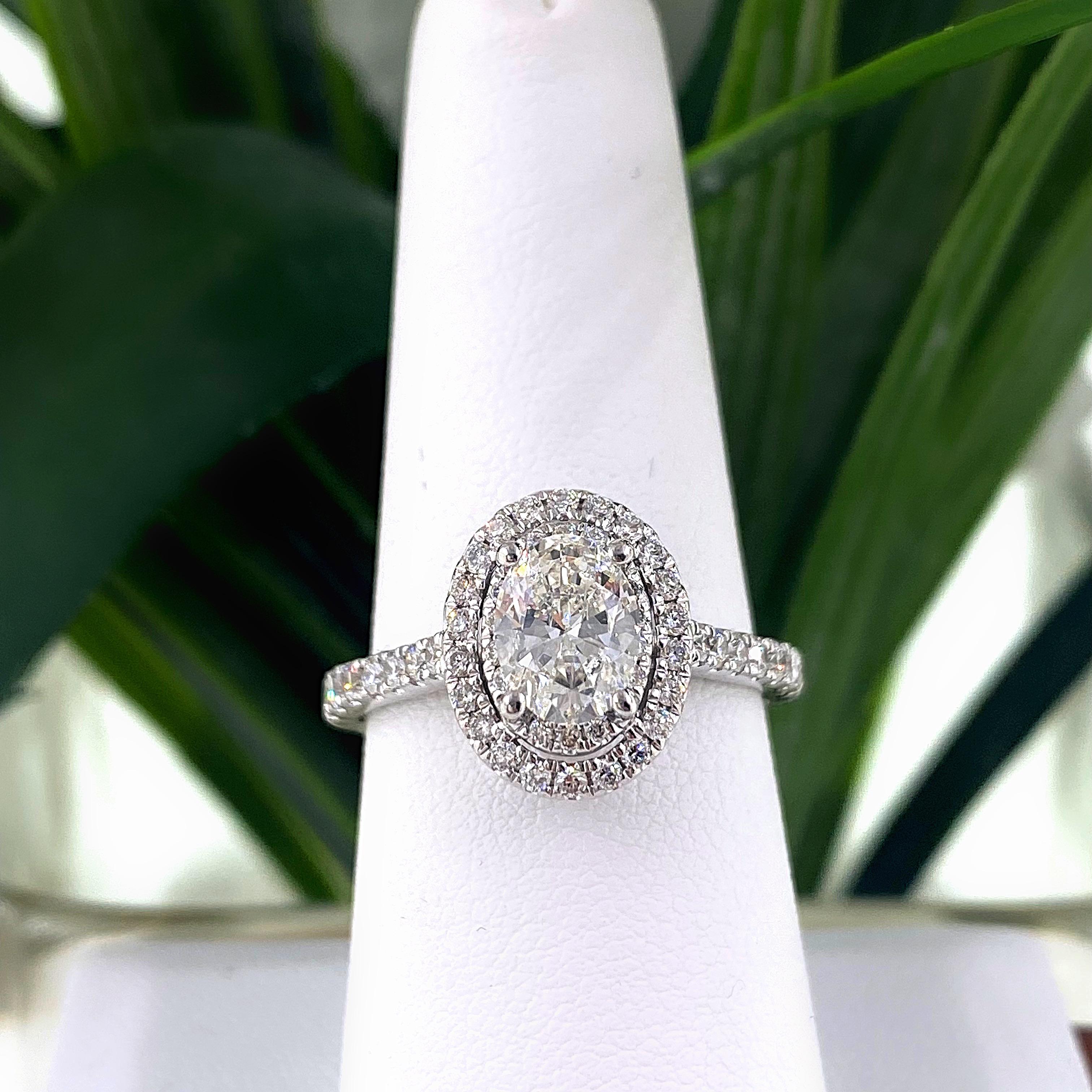 Oval Cut Vera Wang Love Oval Diamond 1 5/8 Tcw Frame Halo Engagement Ring 14kt White Gold