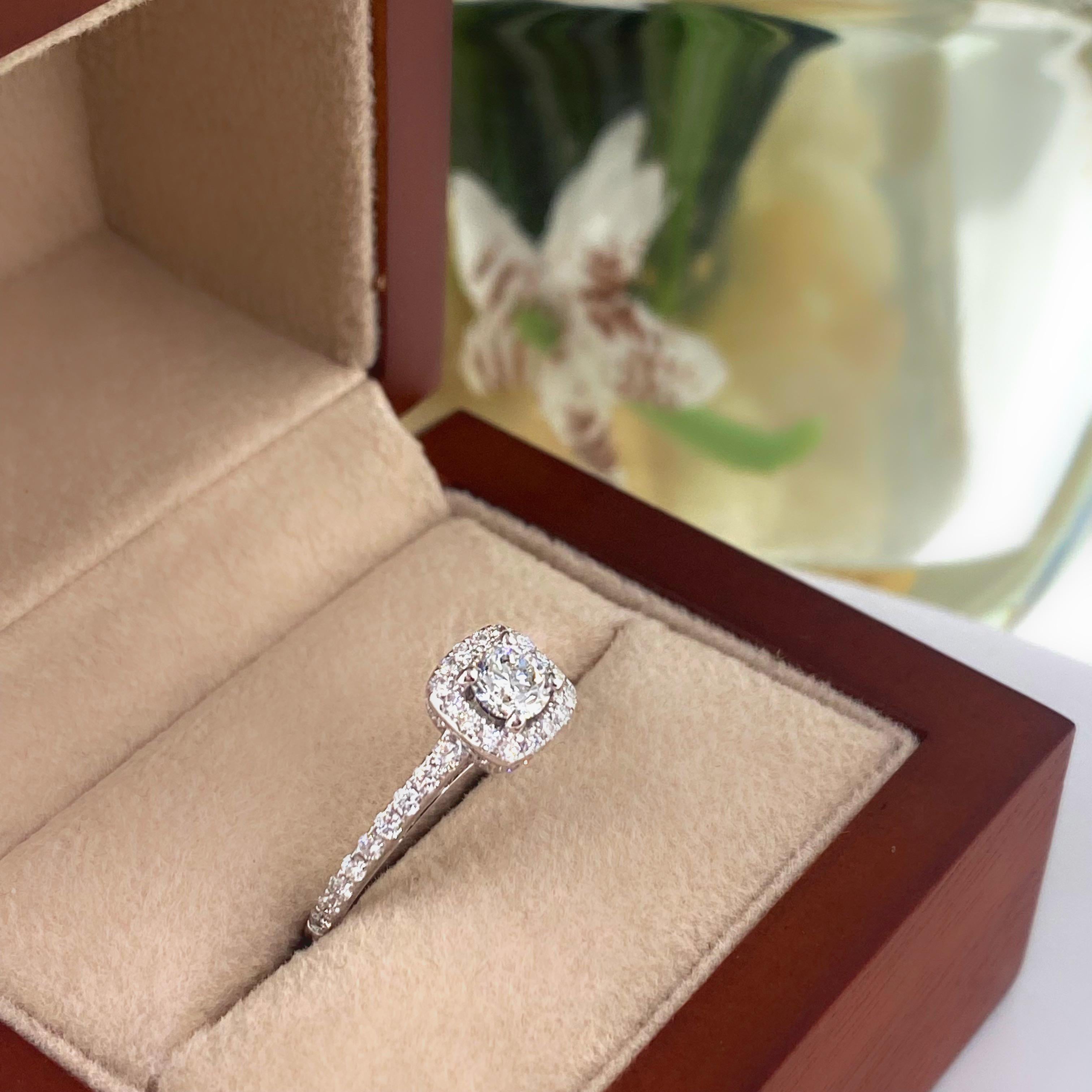 Vera Wang Love Wish 7/8 Tcw Round Brilliant Diamond Halo Engagement Ring 14kt 3