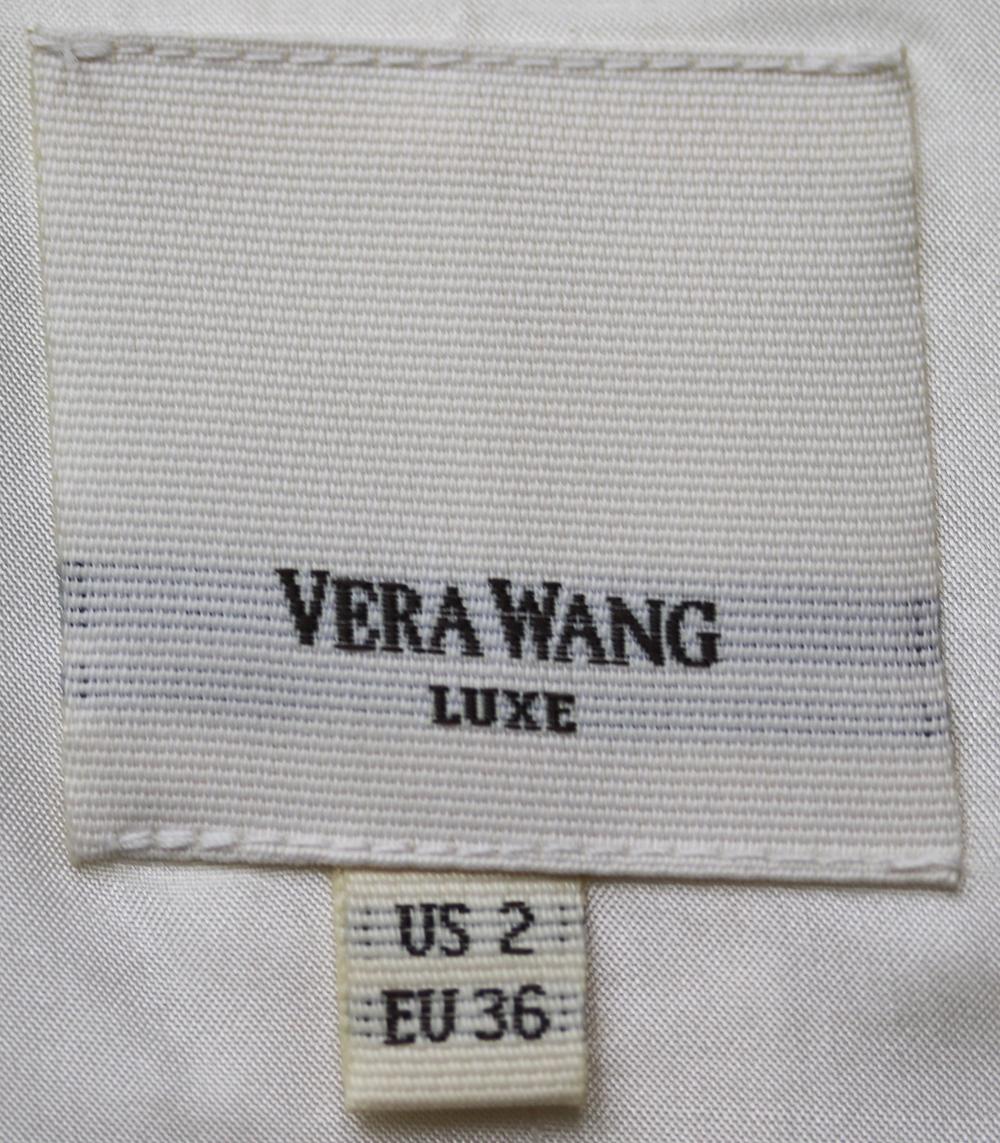 Vera Wang luxuriös mit Spitze und Tüll verschönertes Hochzeitskleid  1