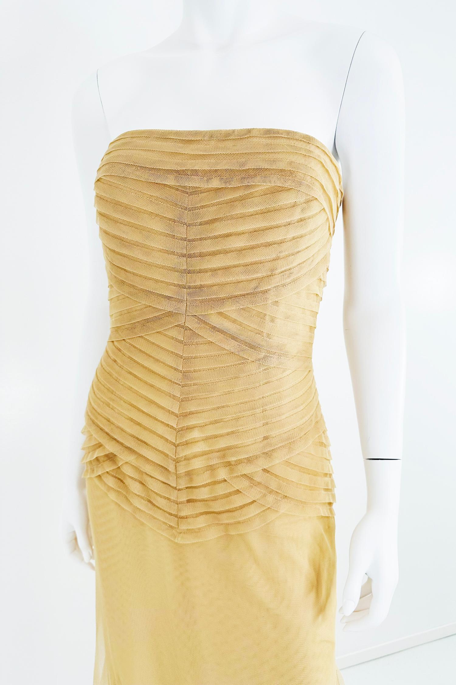 Vera Wang Tulle nude/champagne Robe torse plissée sans bretelles avec traîne 10 en vente 14