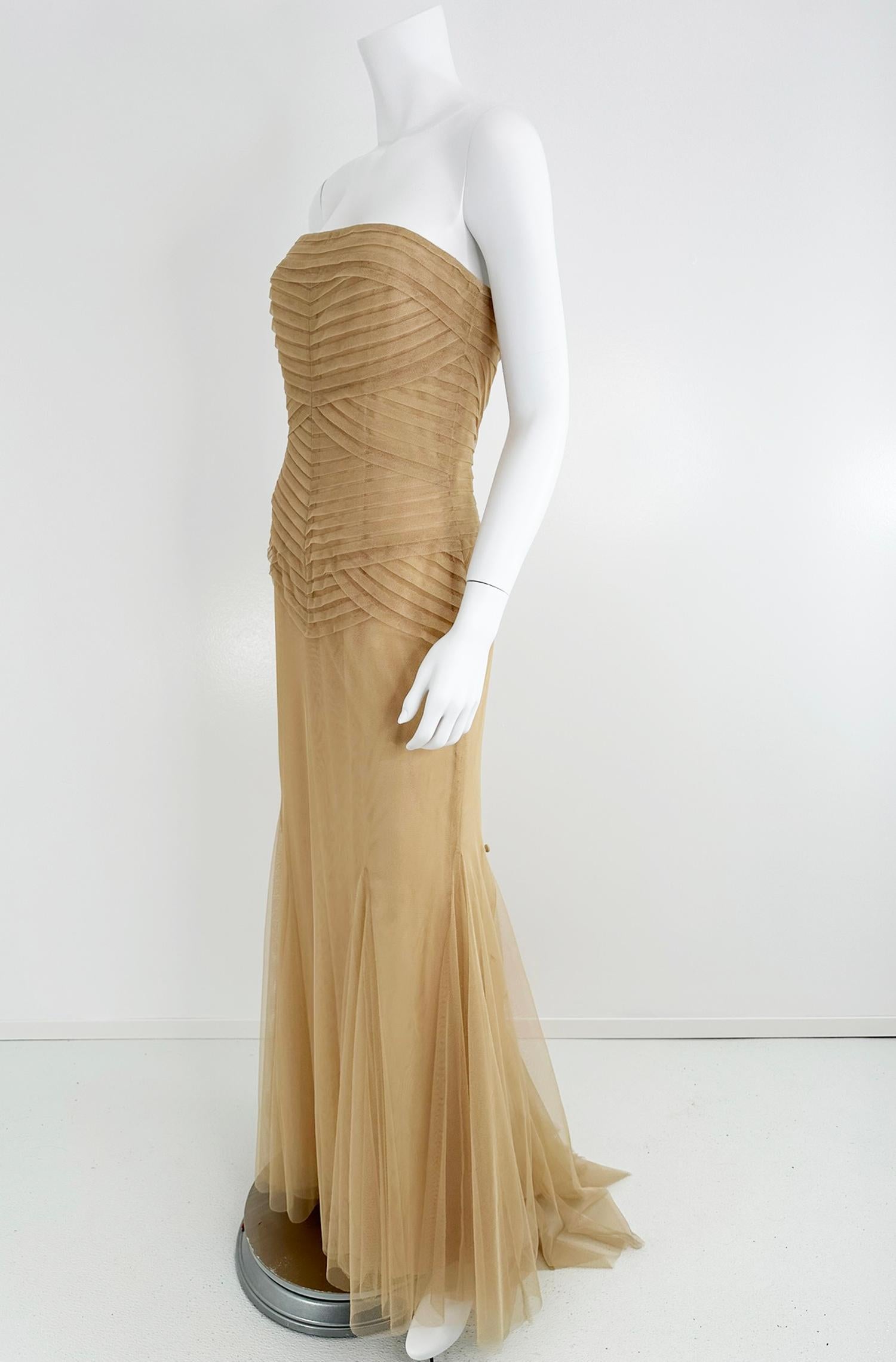 Marron Vera Wang Tulle nude/champagne Robe torse plissée sans bretelles avec traîne 10 en vente