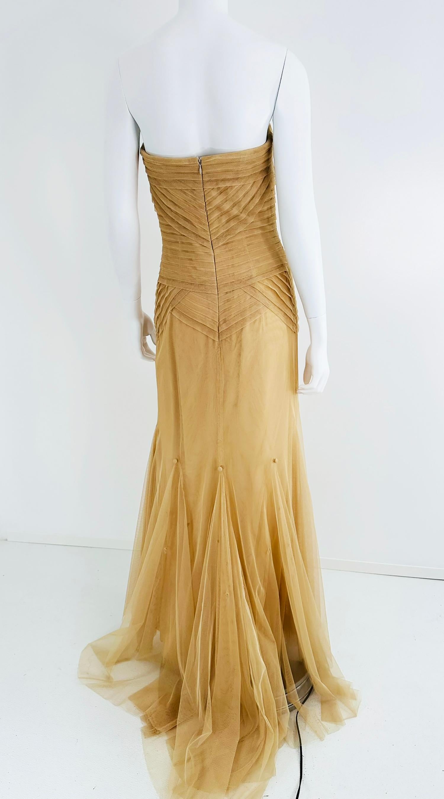 Vera Wang Tulle nude/champagne Robe torse plissée sans bretelles avec traîne 10 en vente 2
