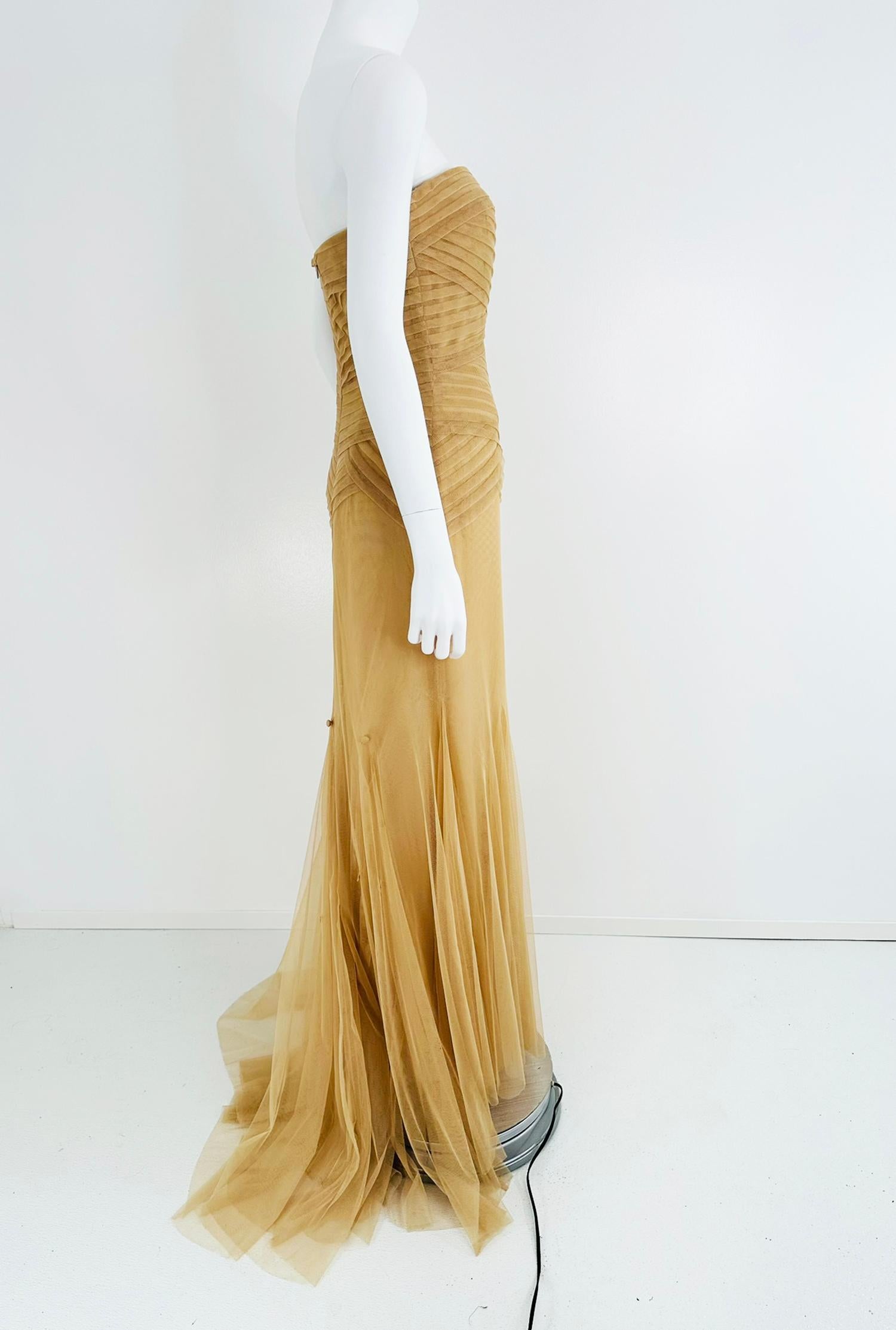 Vera Wang Tulle nude/champagne Robe torse plissée sans bretelles avec traîne 10 en vente 4