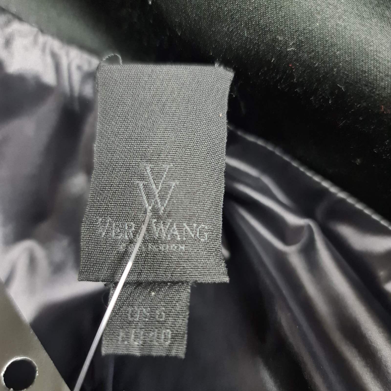 Vera Wang Pre-Fall 2014 Polyester Fur Pockets Coat Sz.40 en vente 5