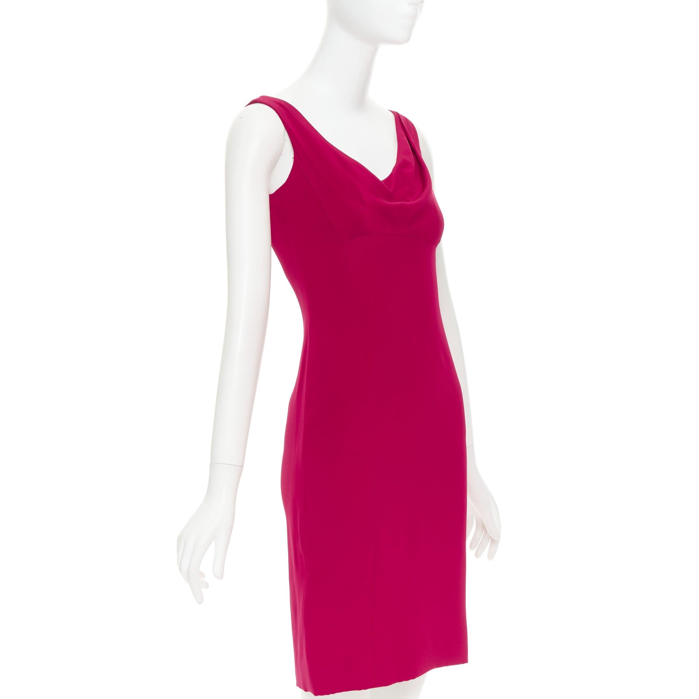 Rouge Mini robe sans manches à col bénitier drapé rouge de Vera Wang en vente