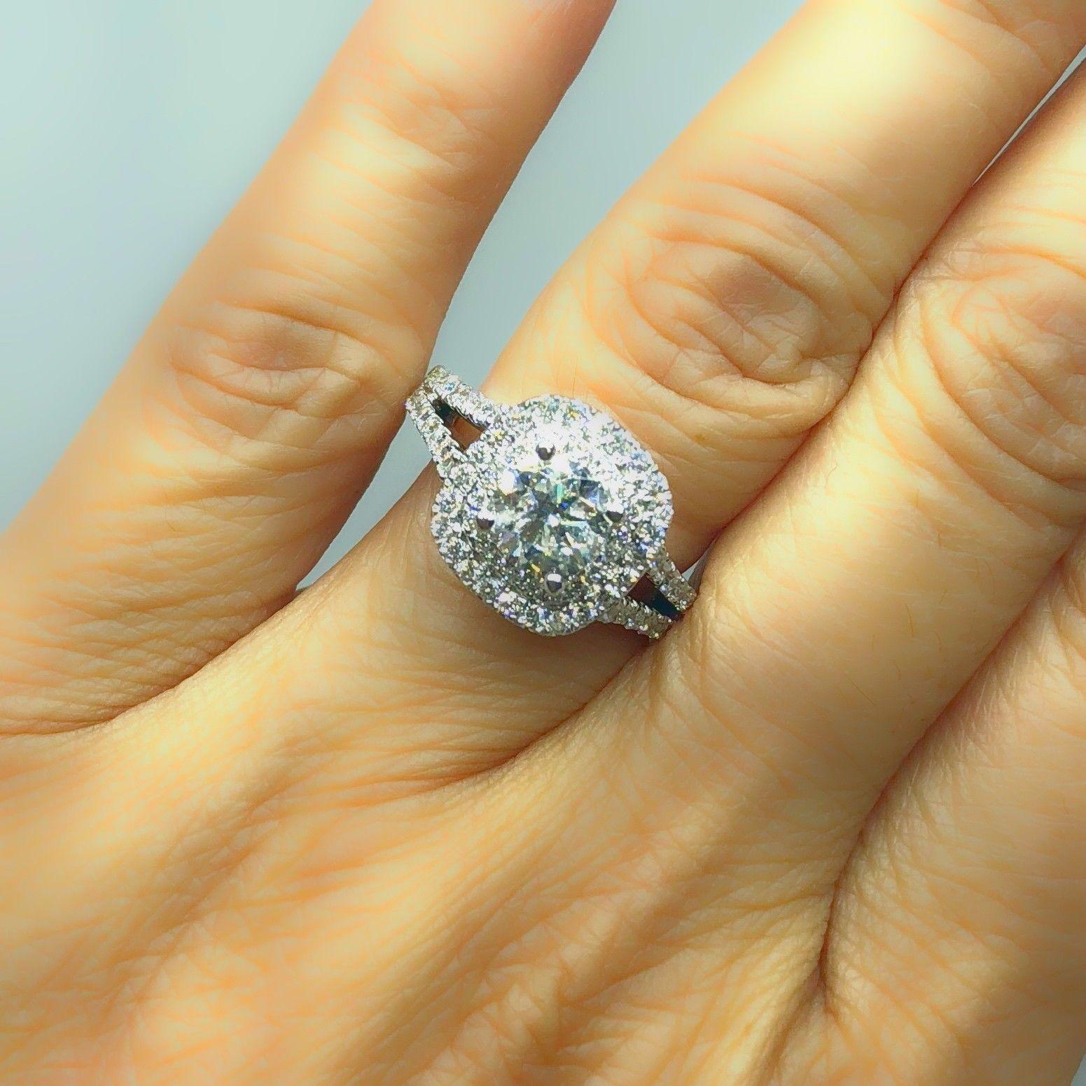 Bague Vera Wang - Diamant rond de 2::00 carats à tige fendue en or blanc 14 carats 6