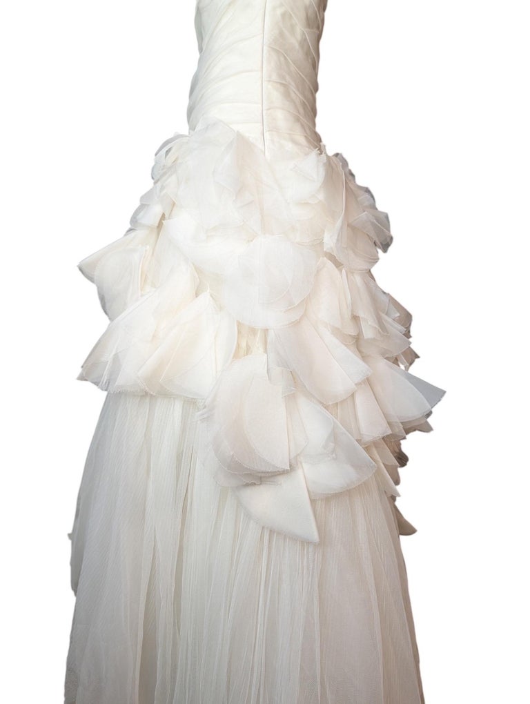 Vera Wang Vintage Silk Organza Strapless Bridal Gown with Train For Sale at 1stDibs Vera Wang Vintage Silk Organza Strapless Bridal Gown with Train For Sale at 1stDibs