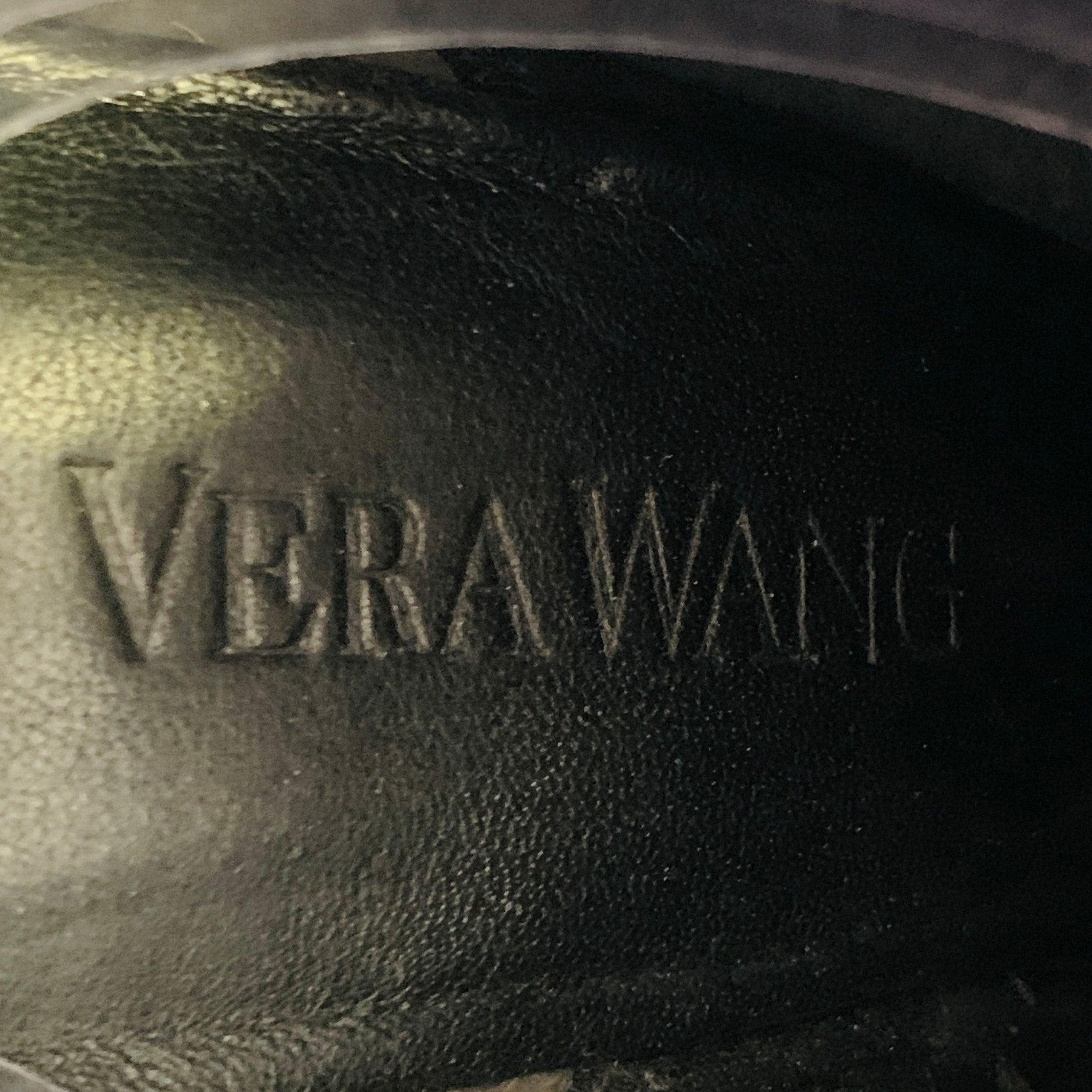 Vera Wang Taille 6 Bottes en cuir noir cloutées avec fermeture éclair latérale et talon aiguille en vente 2