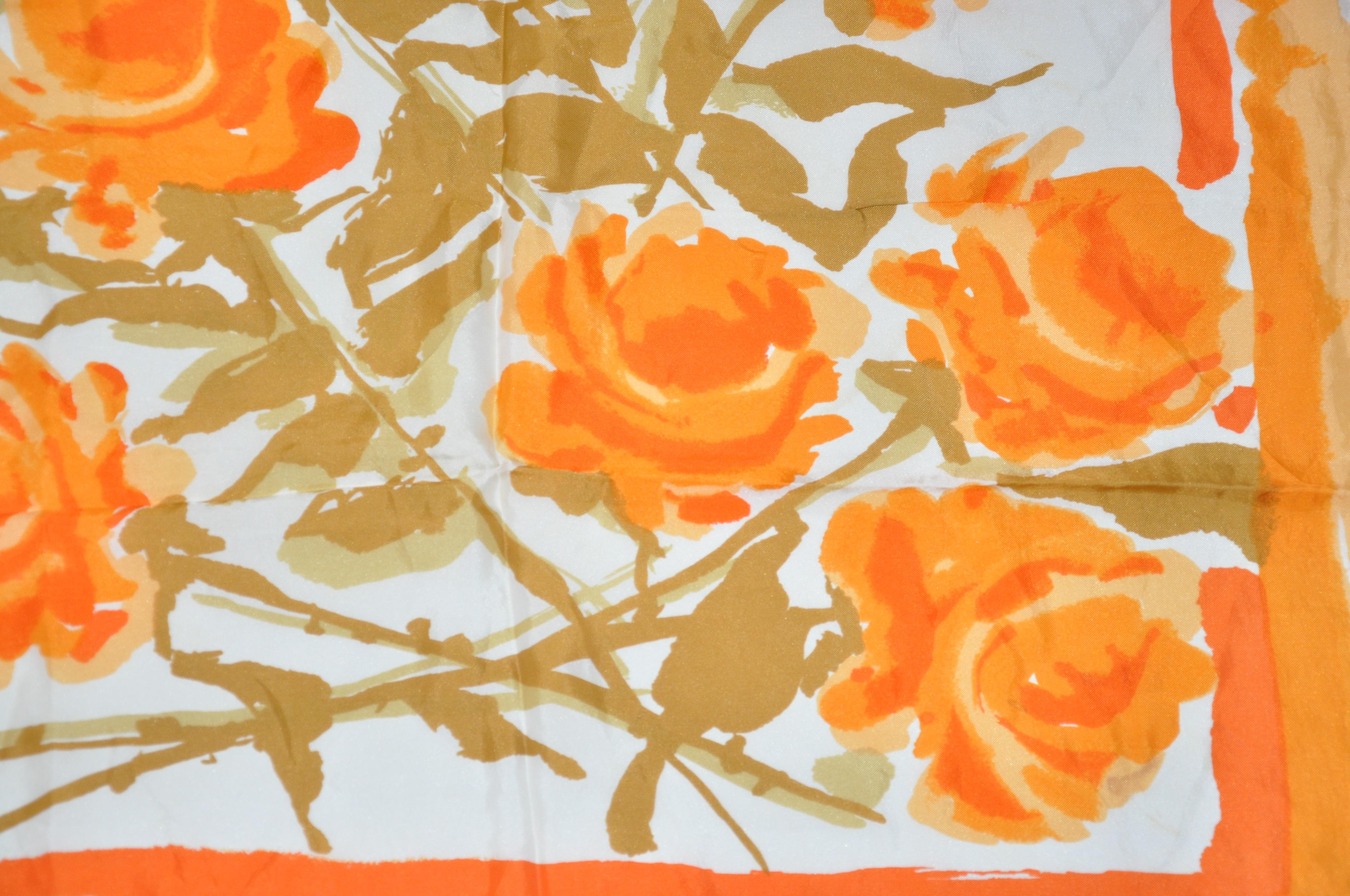 Warmfarbener Schal aus Seidenmischung mit „Tangerine Rose Blooms“-Schirm für Damen oder Herren im Angebot