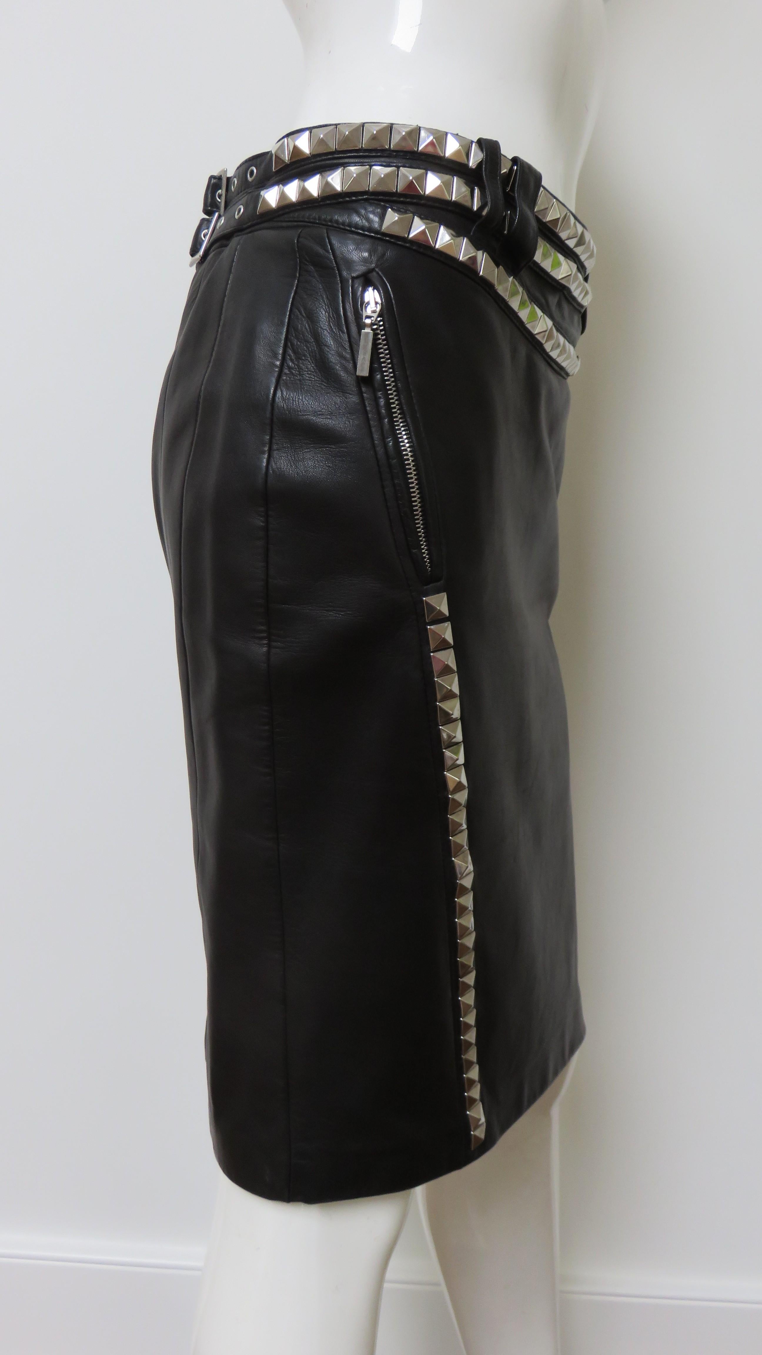 Verace Leather Skirt with Studs and Buckle Waist  For Sale 6