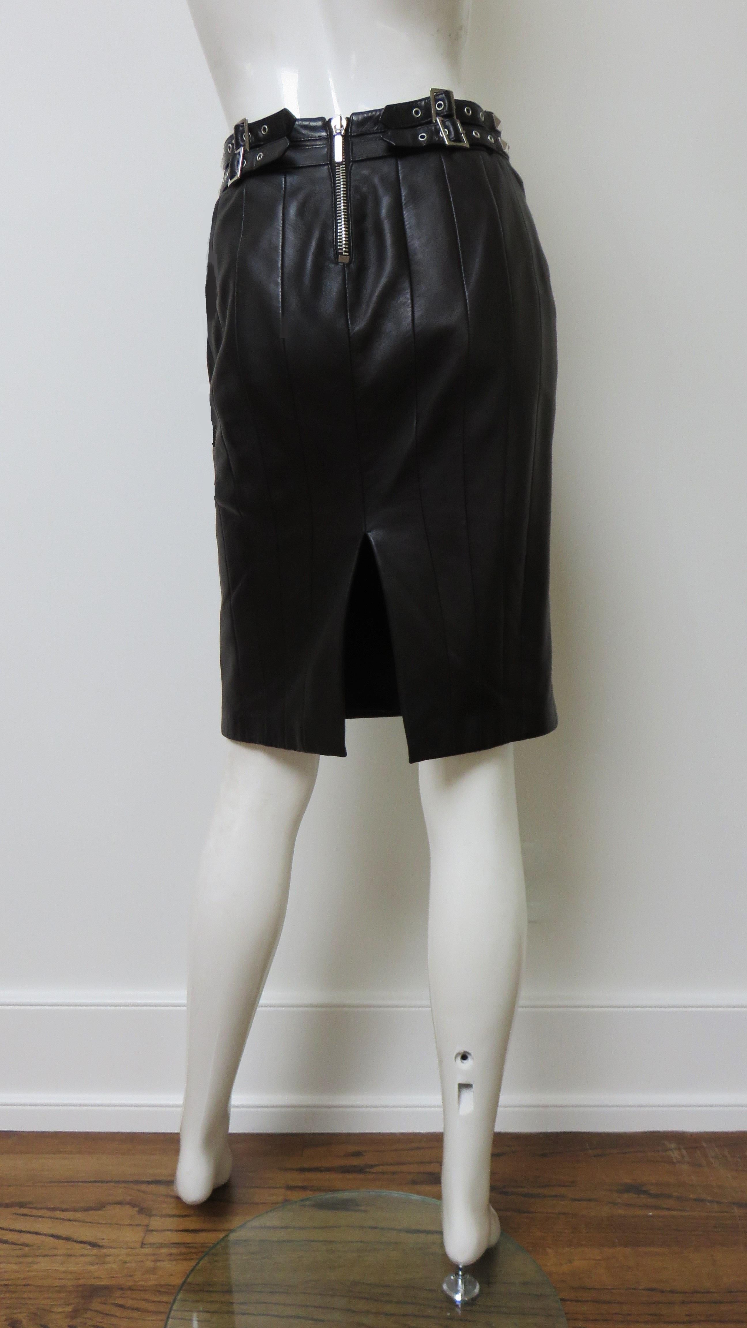 Verace Leather Skirt with Studs and Buckle Waist  For Sale 11
