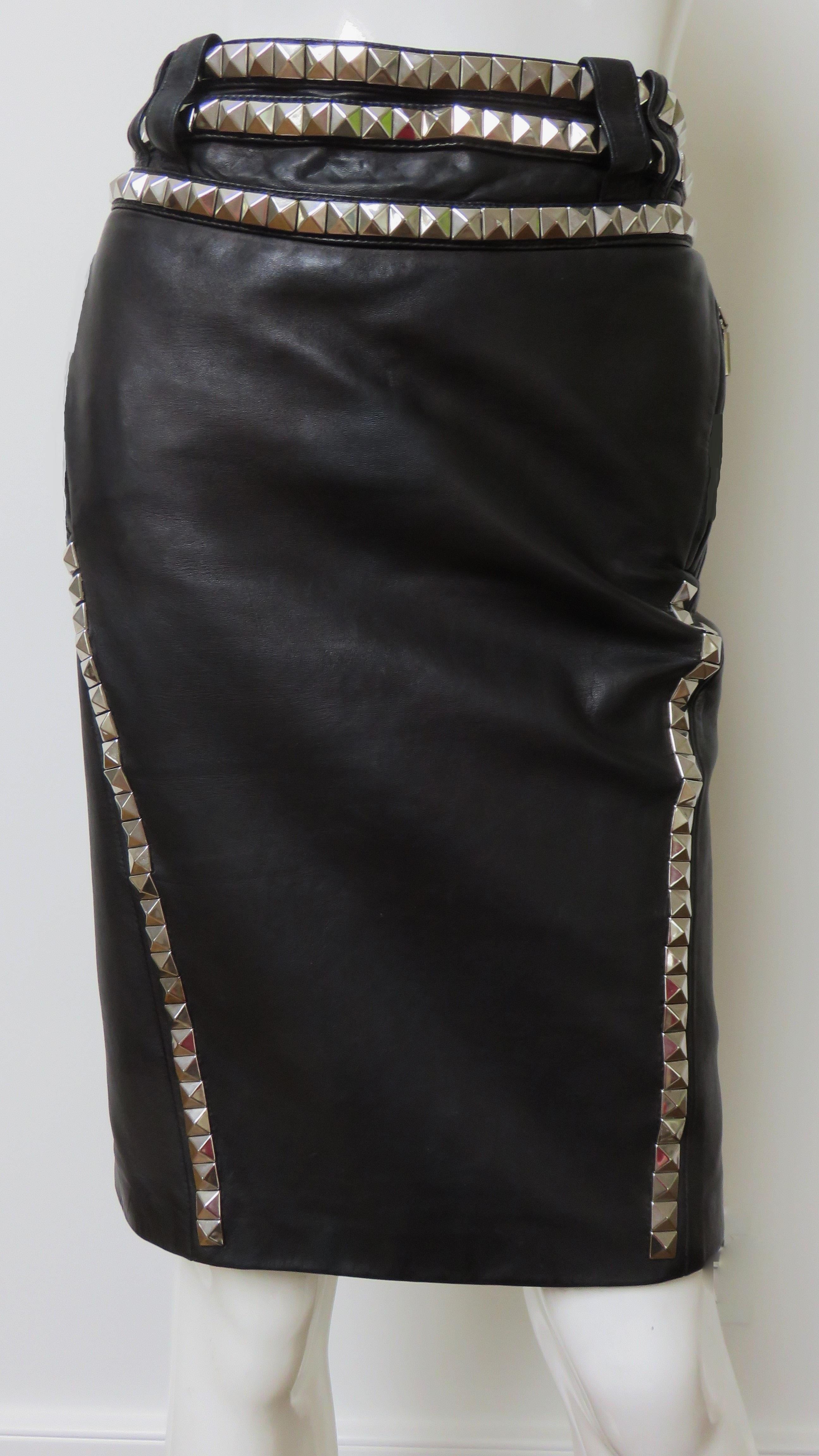 Verace Leather Skirt with Studs and Buckle Waist  In Good Condition For Sale In Water Mill, NY