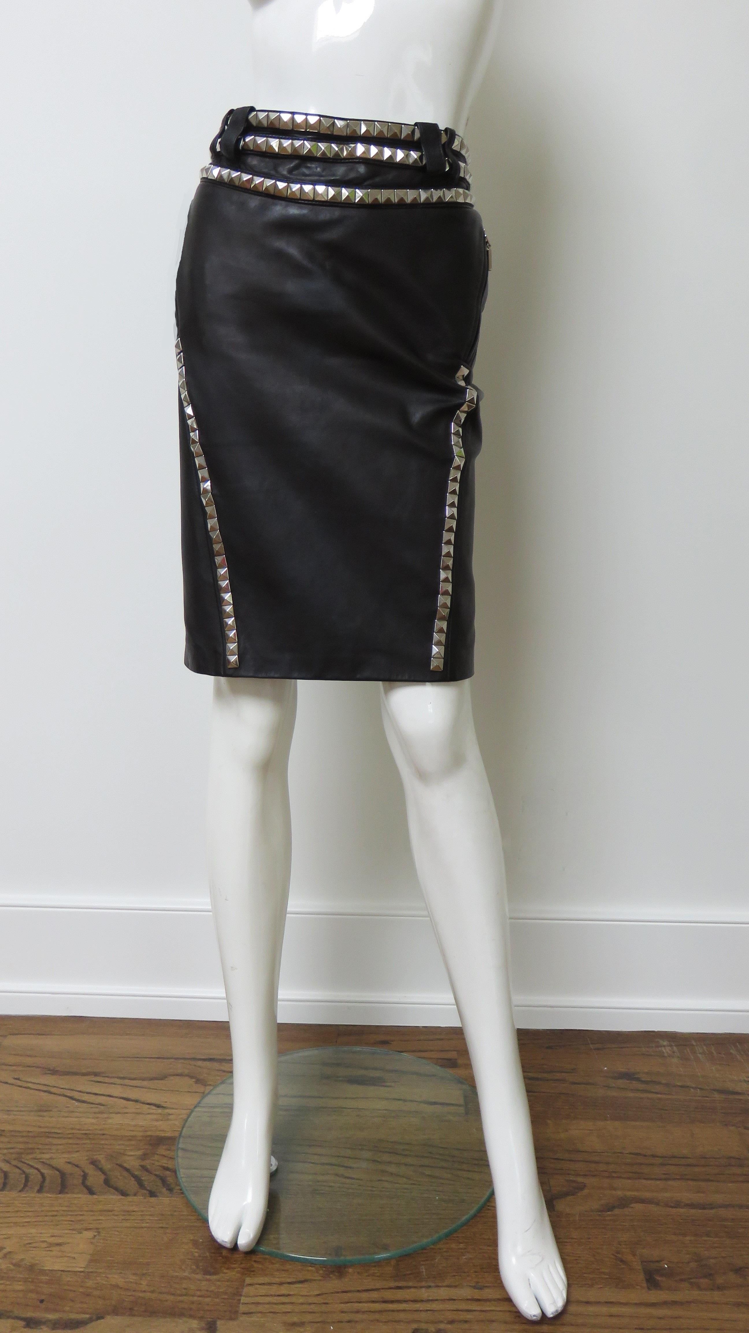 Verace Leather Skirt with Studs and Buckle Waist  For Sale 4