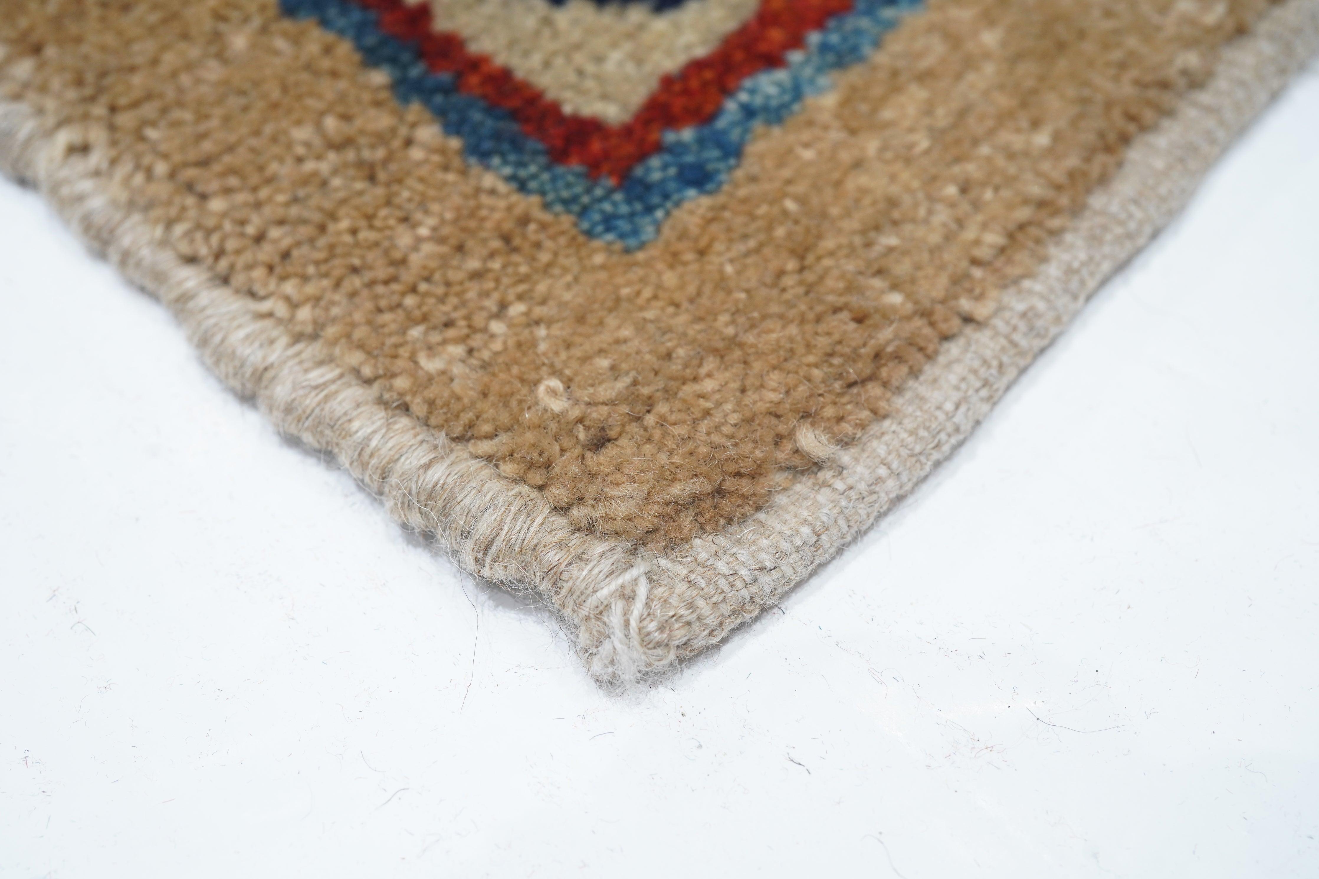 Veramin Rug 4'0'' x 6'0'' In Good Condition For Sale In New York, NY
