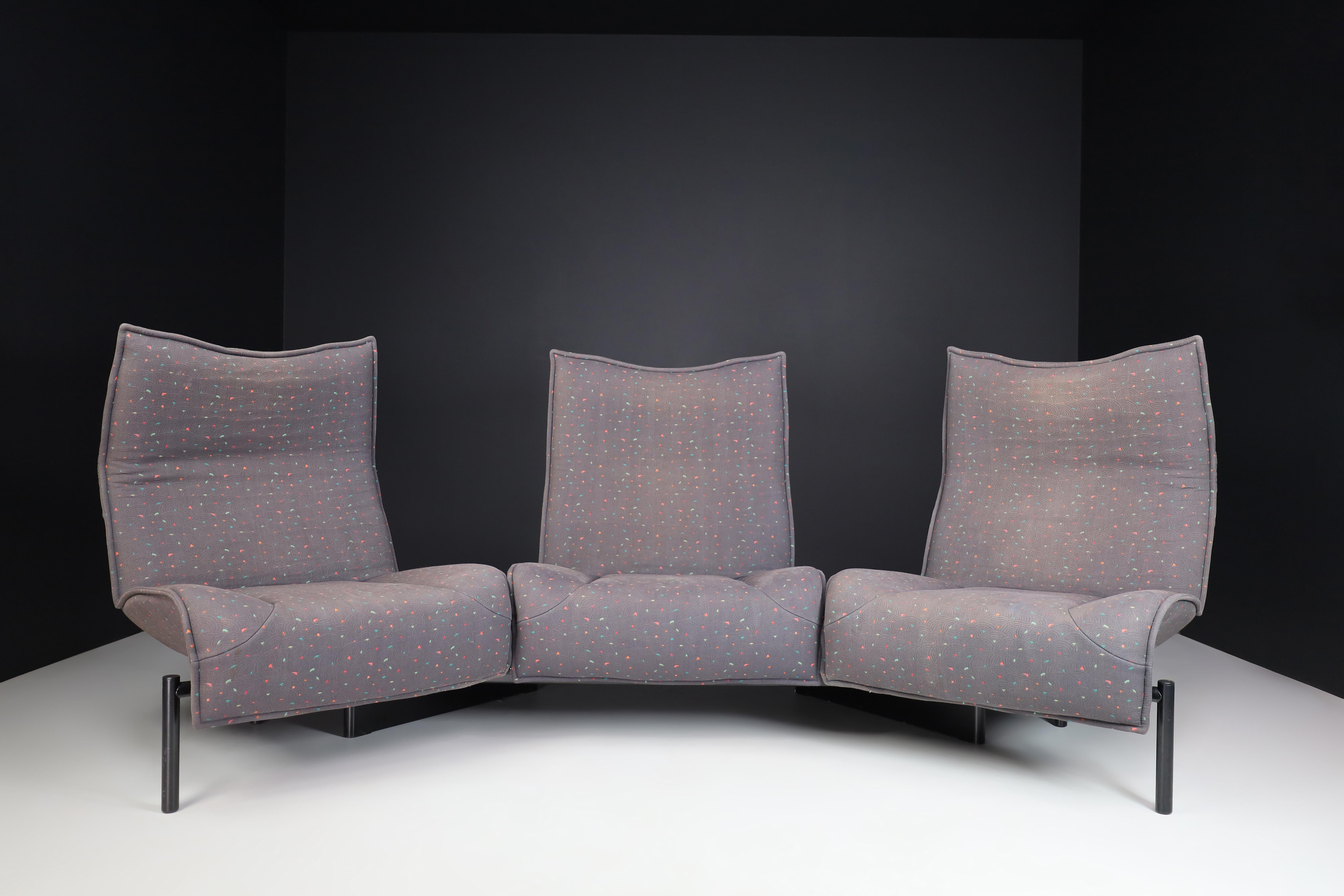 Post-Modern 'Veranda' 3-Seater Fabric Sofa by Vico Magistretti for Cassina, Italy, 1980s For Sale