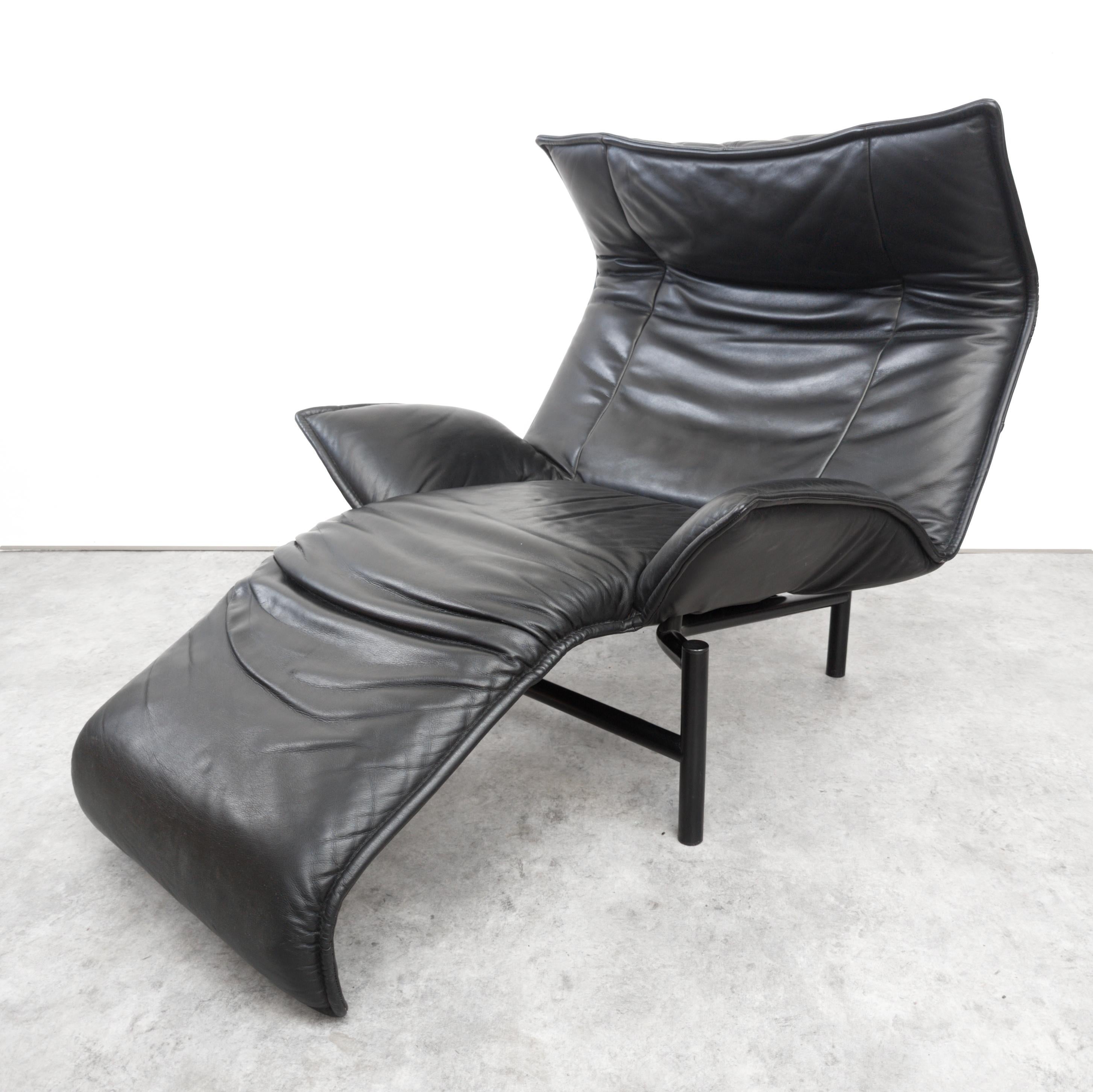 Very comfortable lounge chair by Vico Magistretti for Cassina, model 