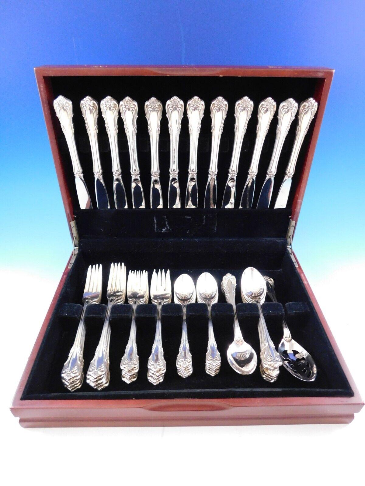 Veranda by Kirk Sterling Silver flatware set - 61 pieces. This set includes:

12 Knives, 9 1/8