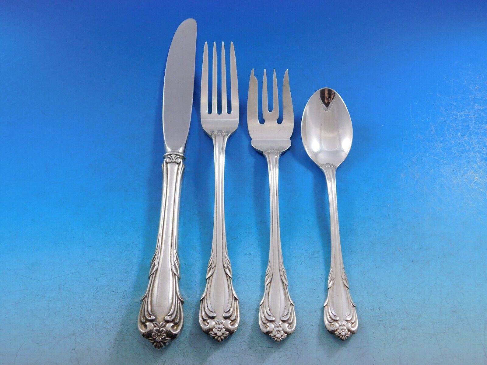 Veranda by Kirk Sterling Silver Flatware Service for 12 Set 61 Pieces Vintage In Excellent Condition For Sale In Big Bend, WI