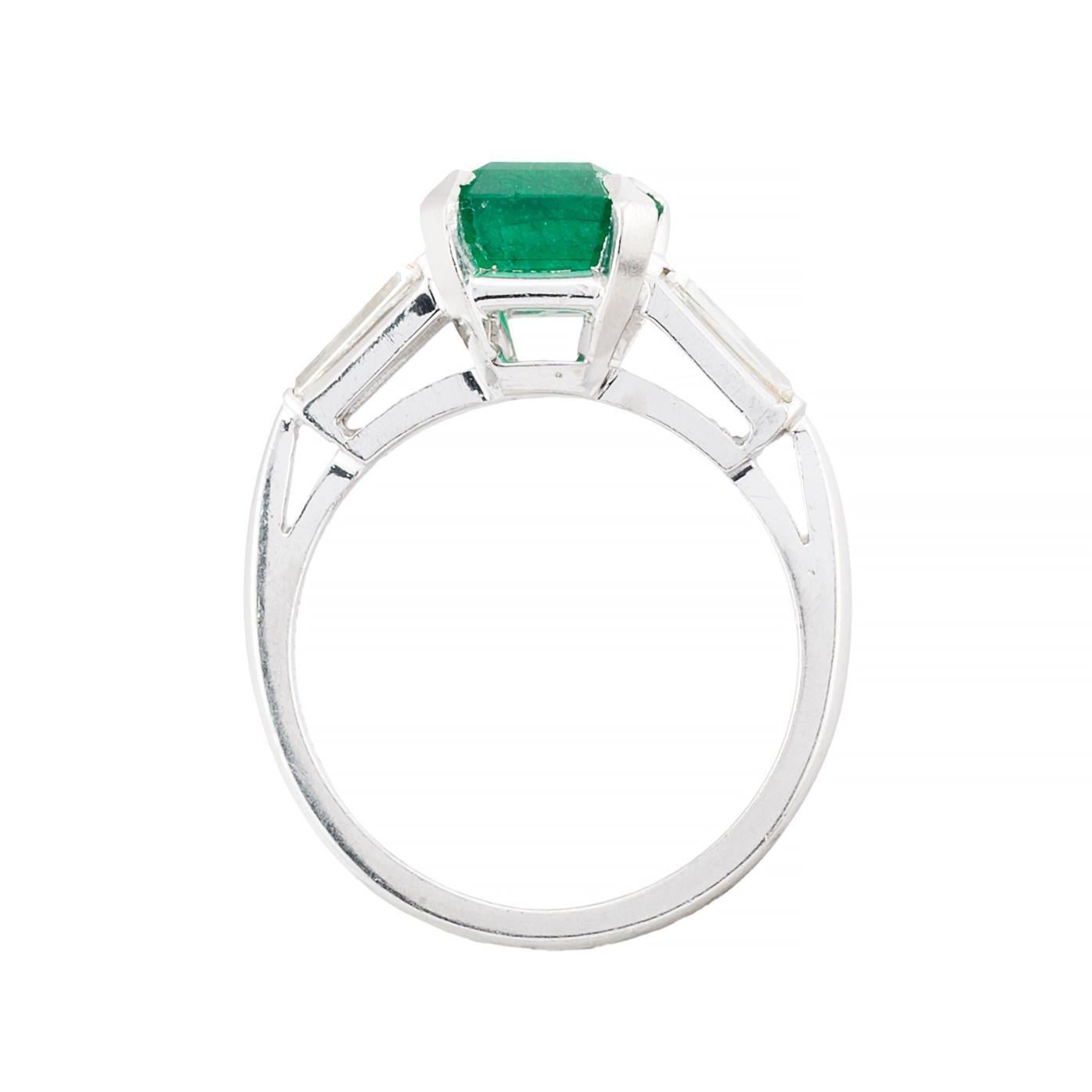 Women's Verdant 2.92ct Emerald & Baguette Cut Diamond Three Stone Ring in Platinum For Sale