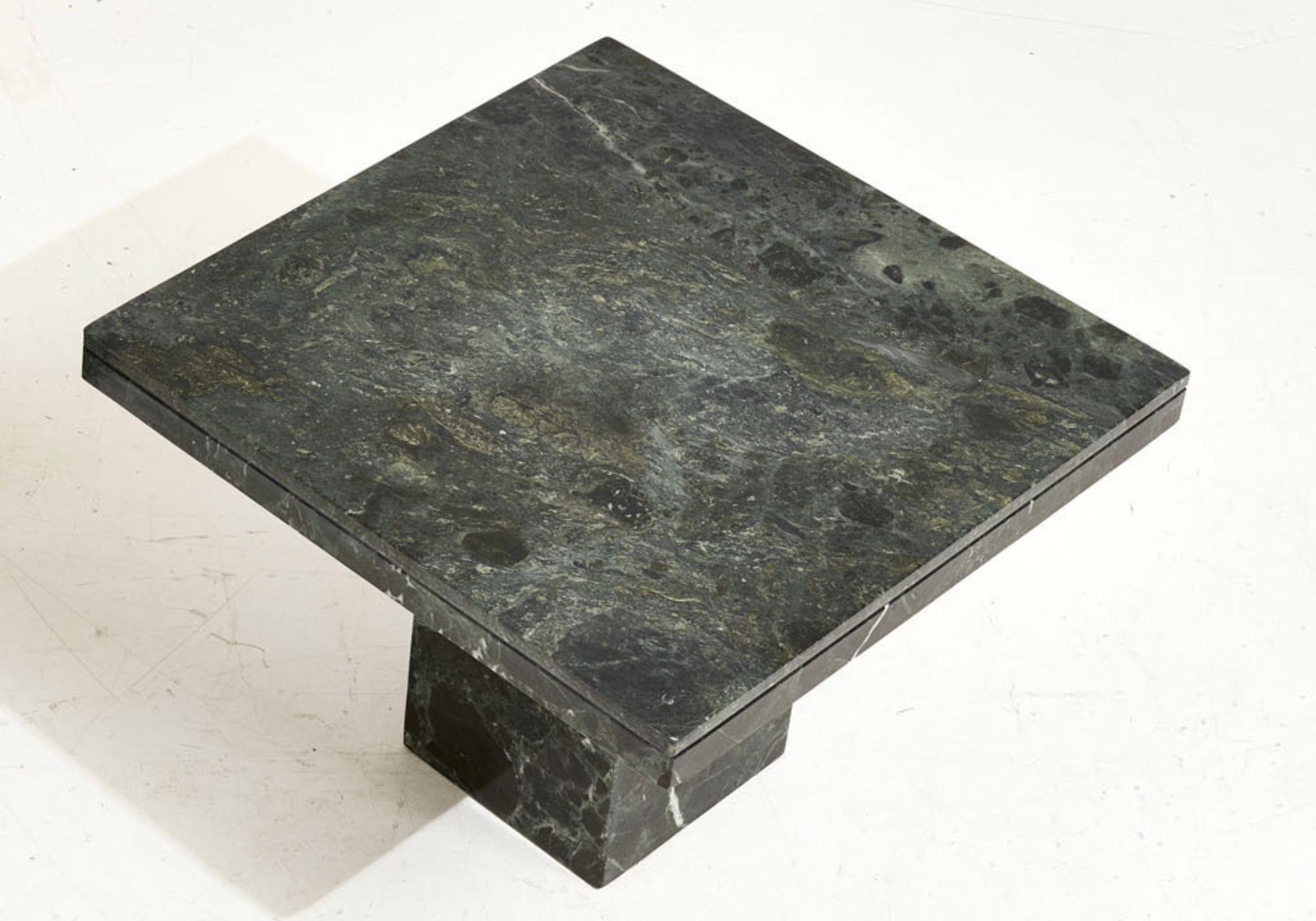 Verde Dark Green Marble Side Table, Italy, 1970 In Good Condition In Chicago, IL