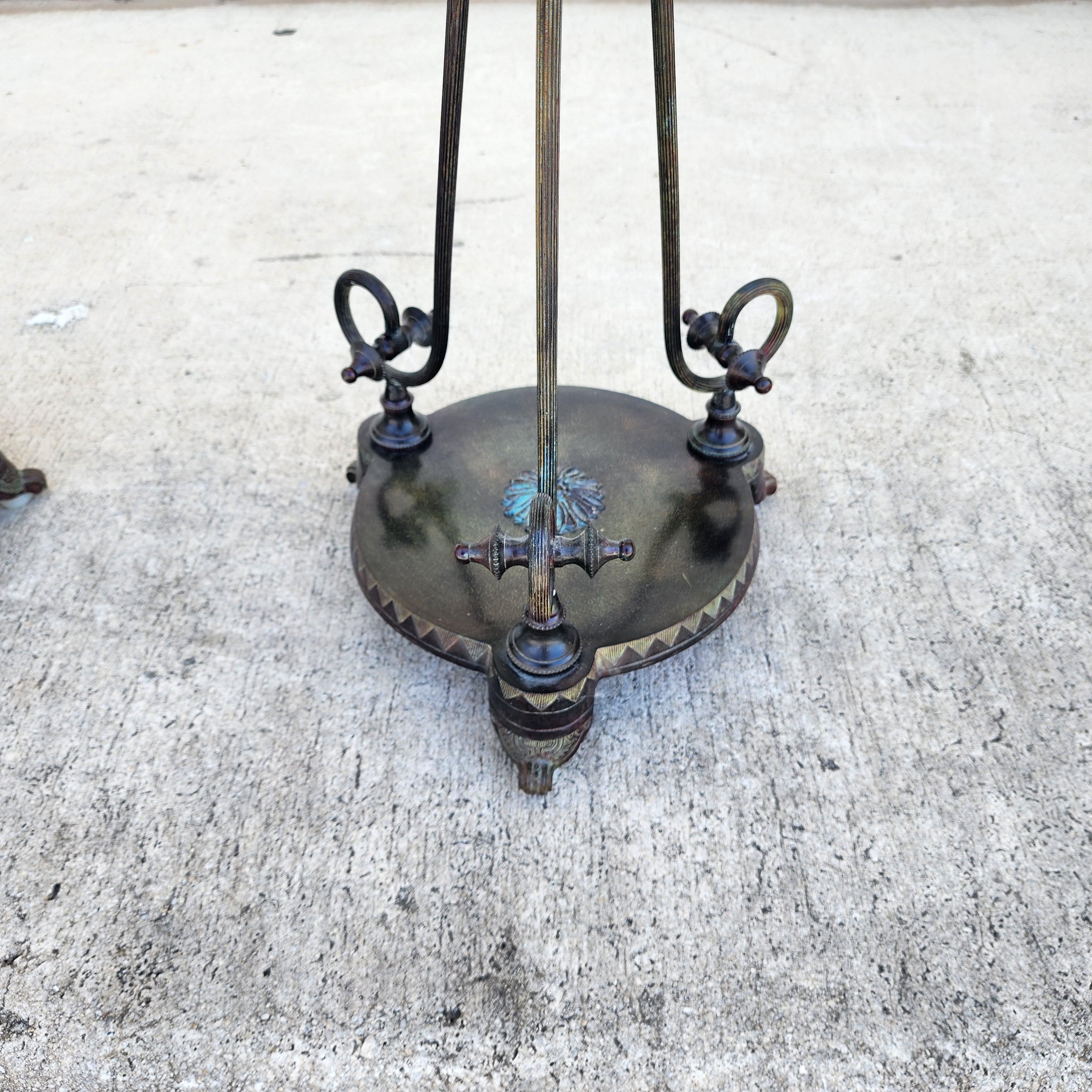 20ième siècle Paire de tables d'appoint Verdi Gris Bronze Gueridon en vente