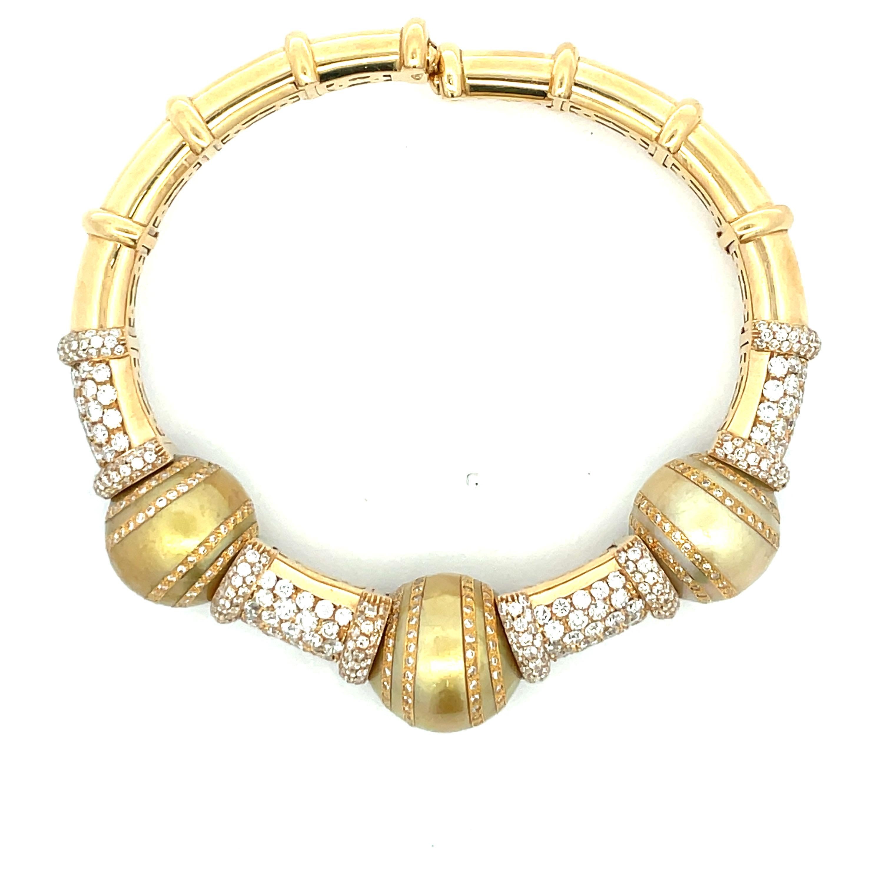 Contemporary VERDI Italian Golden South Sea Pearl Diamond Bangle 8.58 Carats 18 Karat Gold
