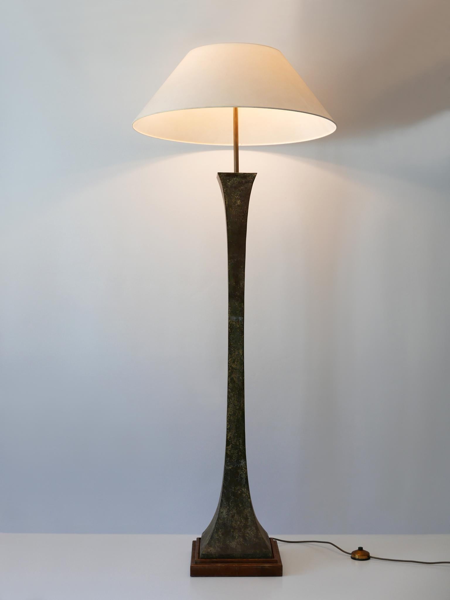 Lampadaire en bronze vert-de-gris de Stewart Ross James pour Hansen Lighting, années 1960 Bon état - En vente à Munich, DE