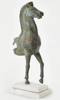 Fragment de cheval en bronze vert-de-gris