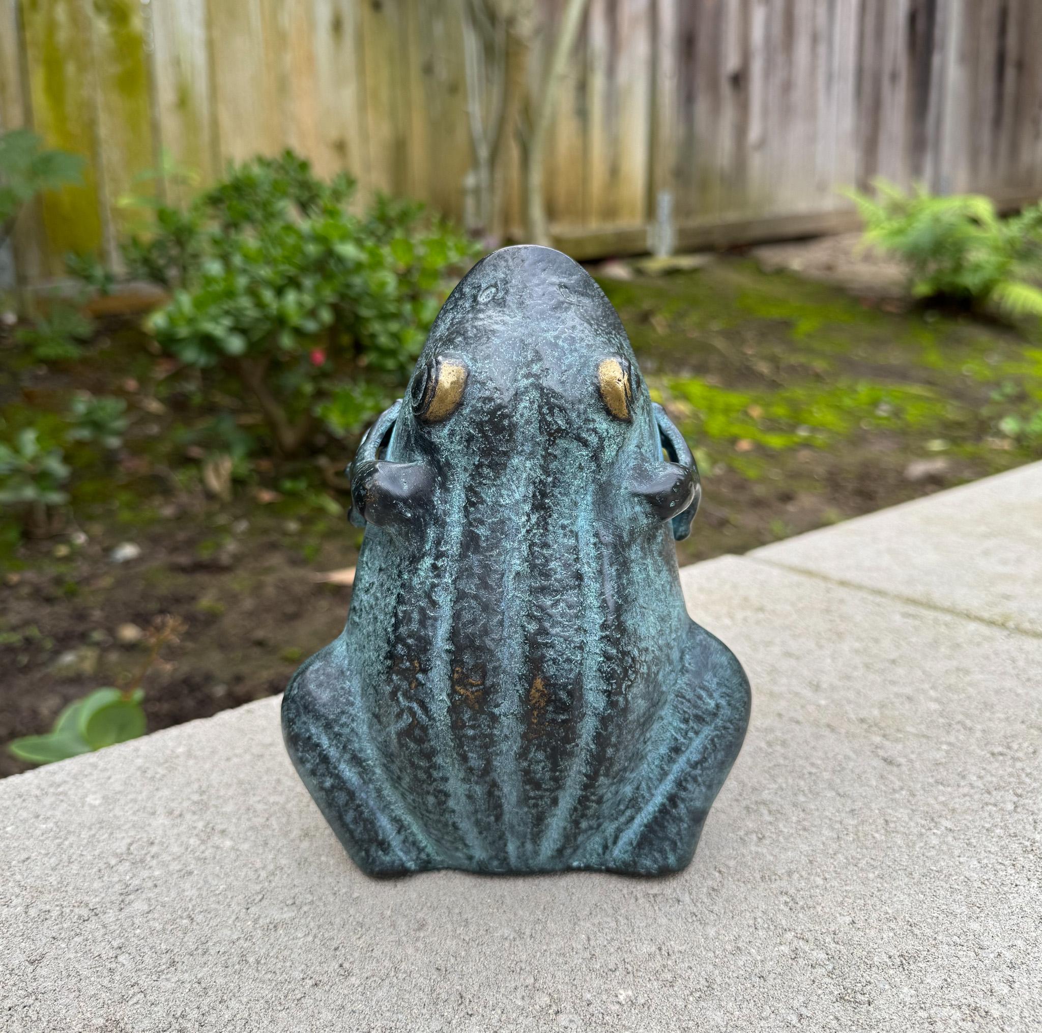 Verdigris Bronze Sculptural Frog Vase by San Pacific International, 20th Century For Sale 9