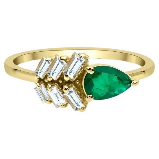  0.77ct Emerald And Baguette Diamond Ring For Sale