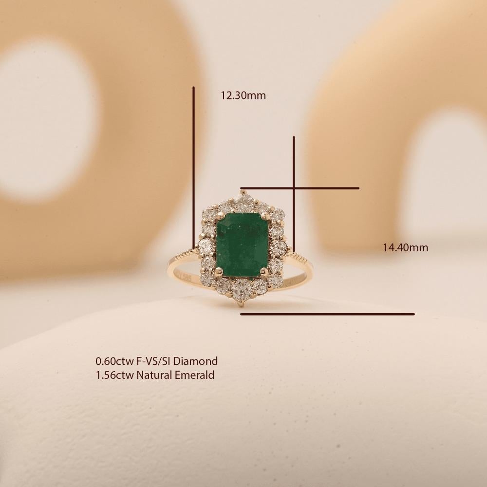 Round Cut 2.16ct Emerald Engagement Diamond Ring For Sale