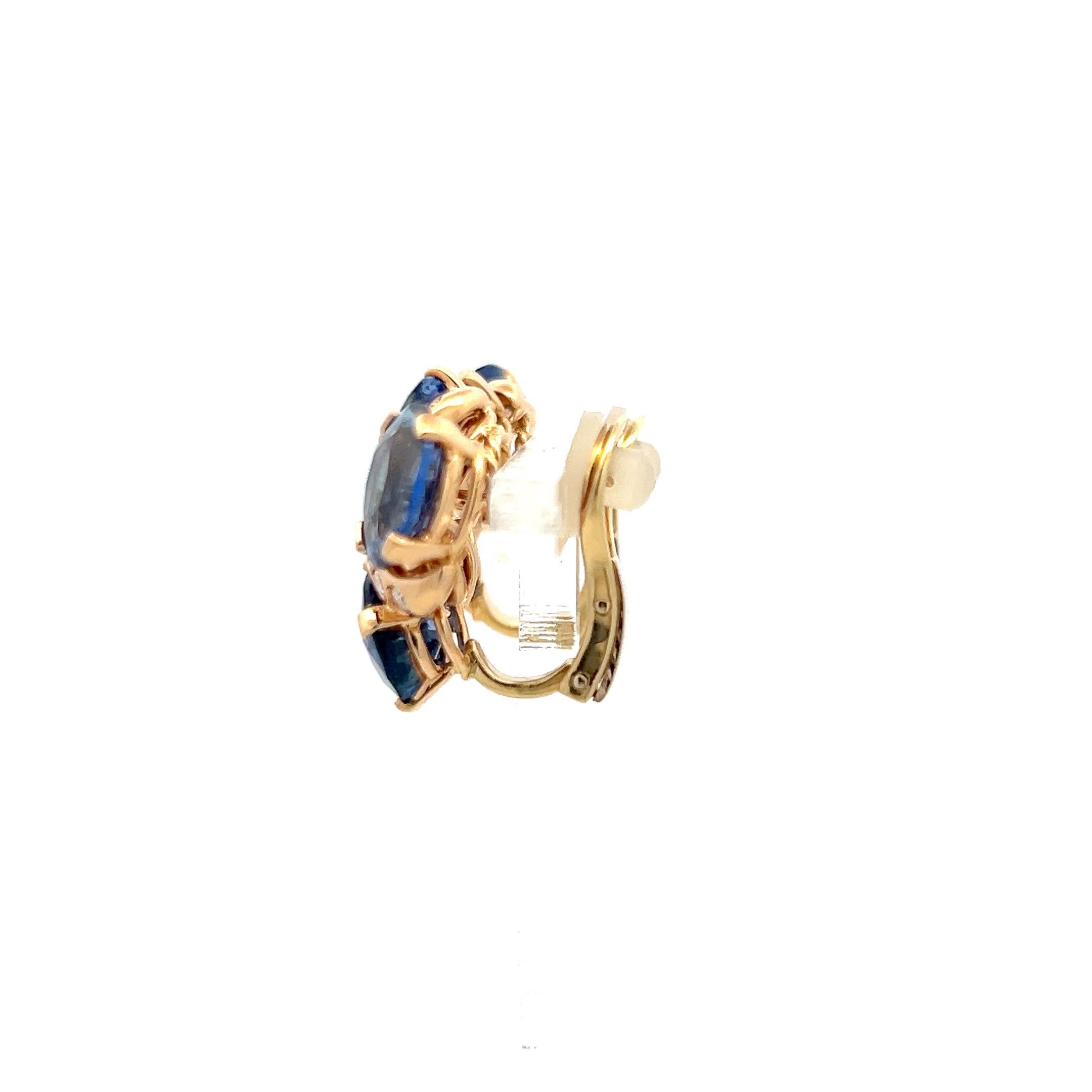 Verdura Orecchini a clip con zaffiro da 18,00 carati e diamante rotondo da 0,90 carati 187K YG In condizioni buone in vendita a New York, NY