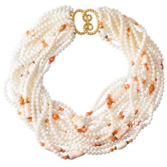 Collar Torsade de Cuentas de Coral Multicolor Verdura Oro 18k