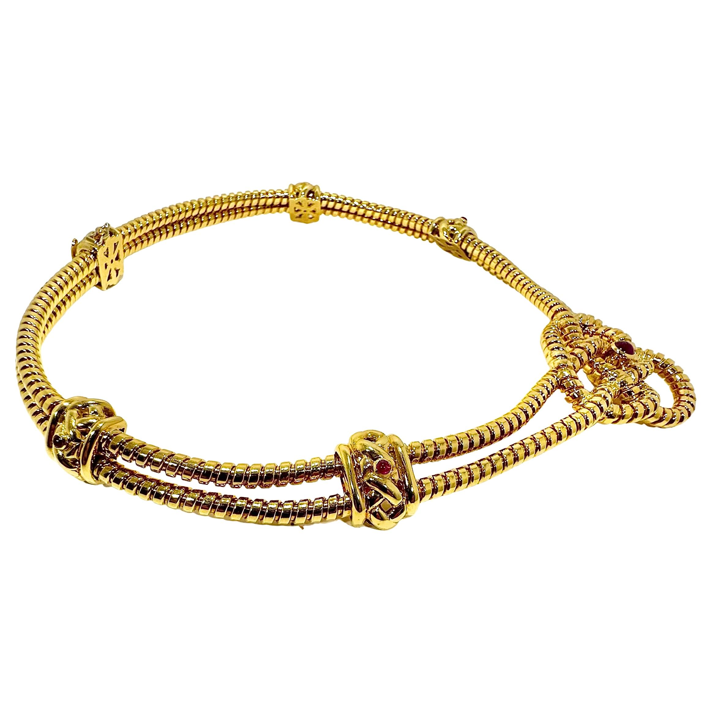 Doppelreihige Tubogas-Choker-Halskette von Verdura aus 18 Karat Gold mit Cabochon-Rubinen im Zustand „Gut“ in Palm Beach, FL