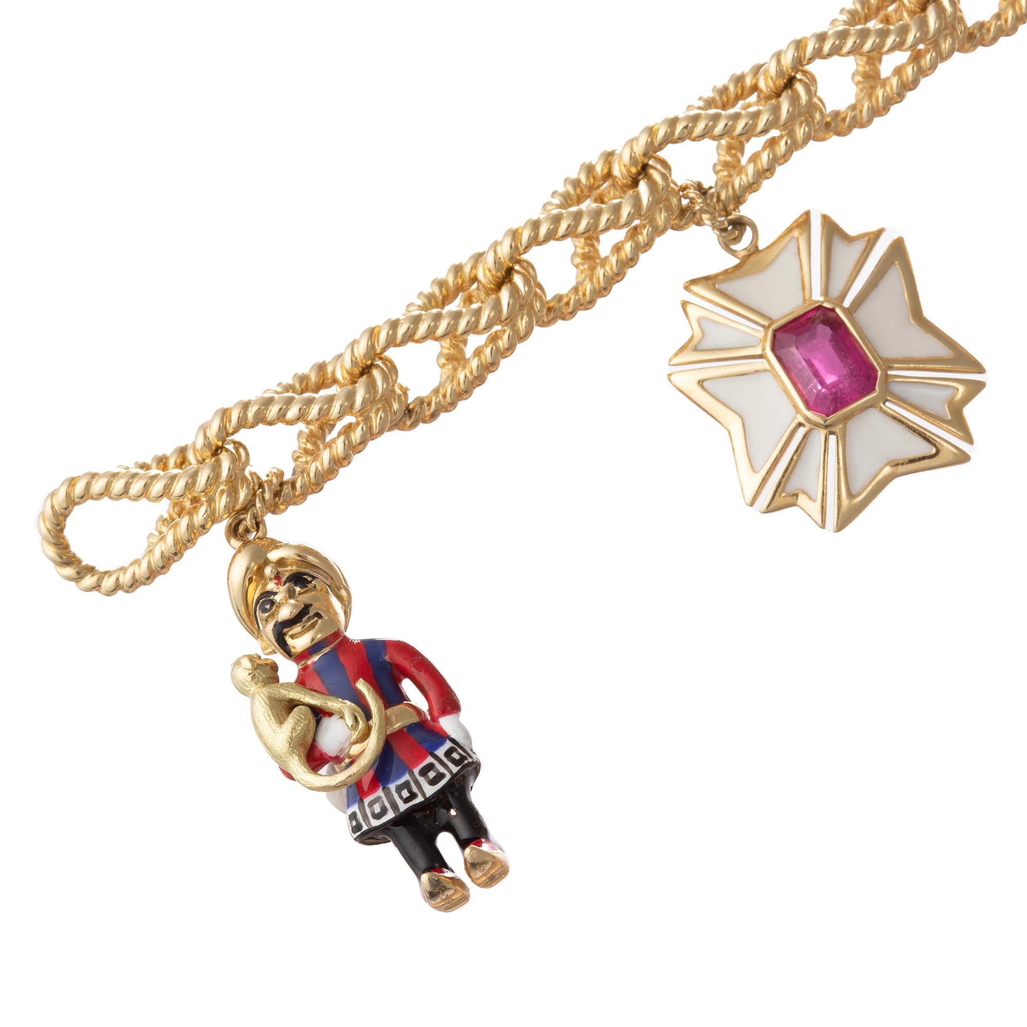 Verdura - Bracelet à breloques en or 18k avec émail et pierres précieuses Excellent état - En vente à Palm Beach, FL