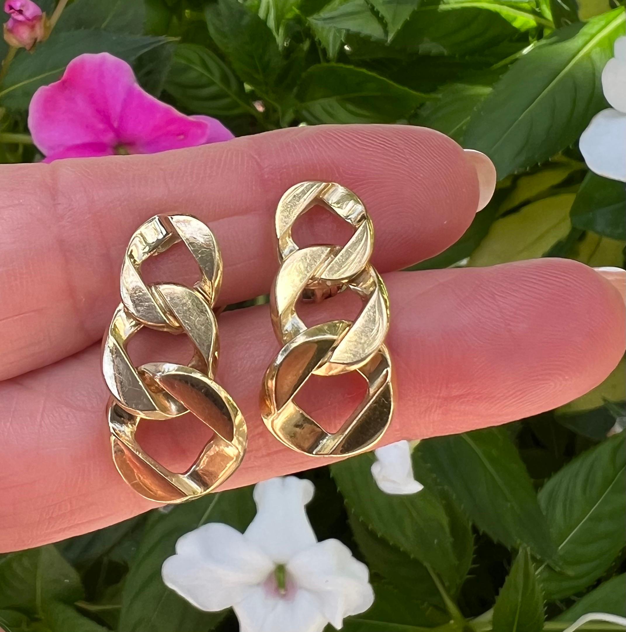 Verdura 18k Yellow Gold Piccolo Curb-Link Earrings For Sale 1