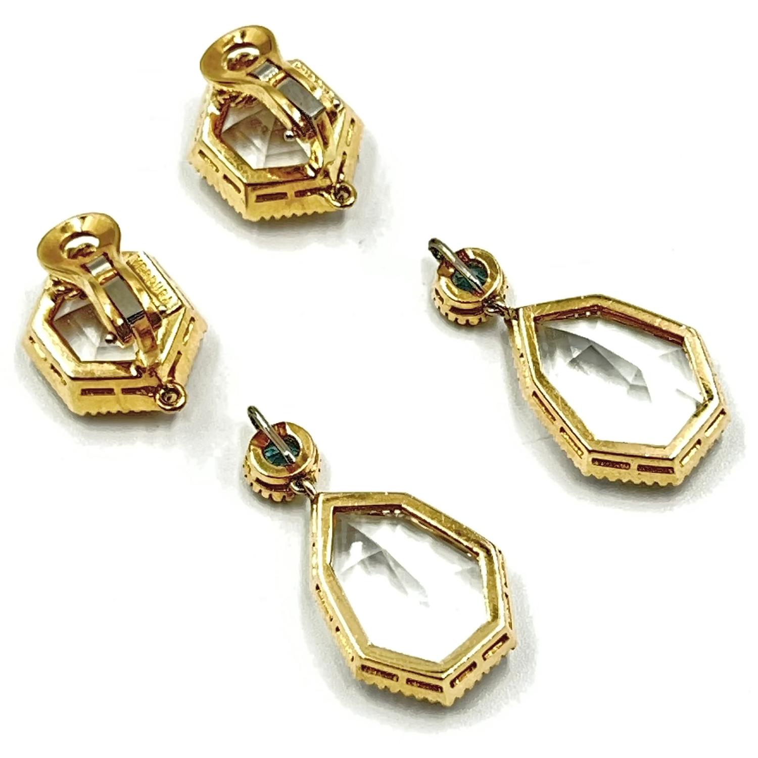 Orecchini bizantini in oro bianco e topazio blu di Verdura 18k in vendita 1