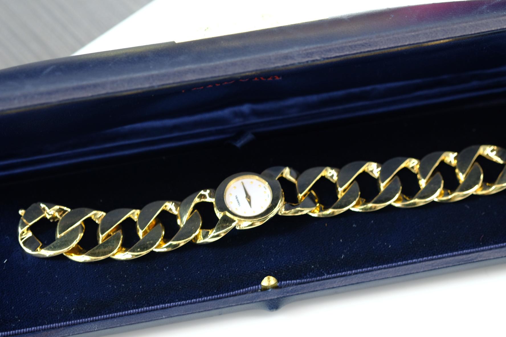 Modern Verdura 18k Yellow Gold Curb-Link Bracelet Ladies Watch